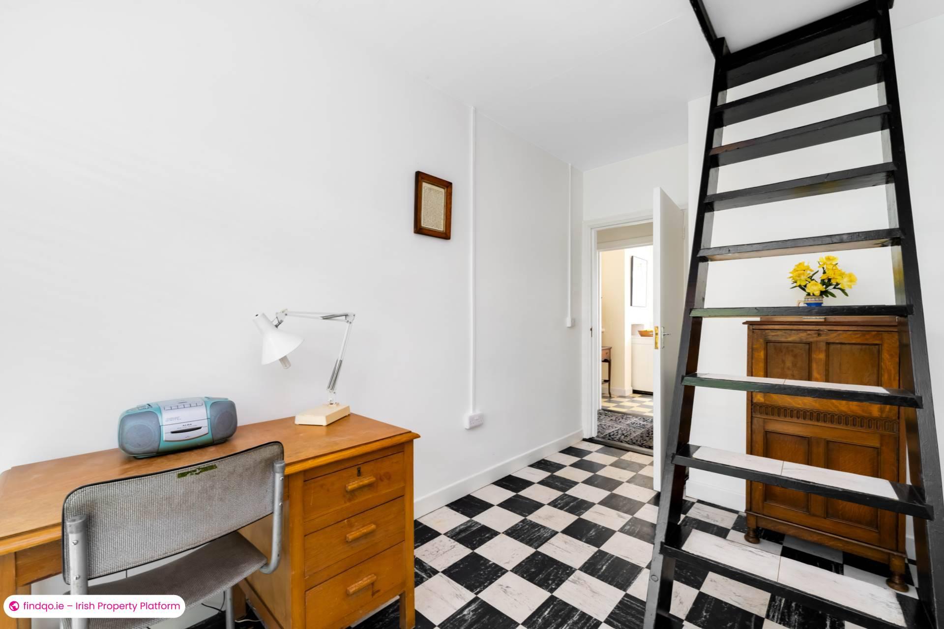 Bungalow for Sale in Mount Merrion, Dublin (County)