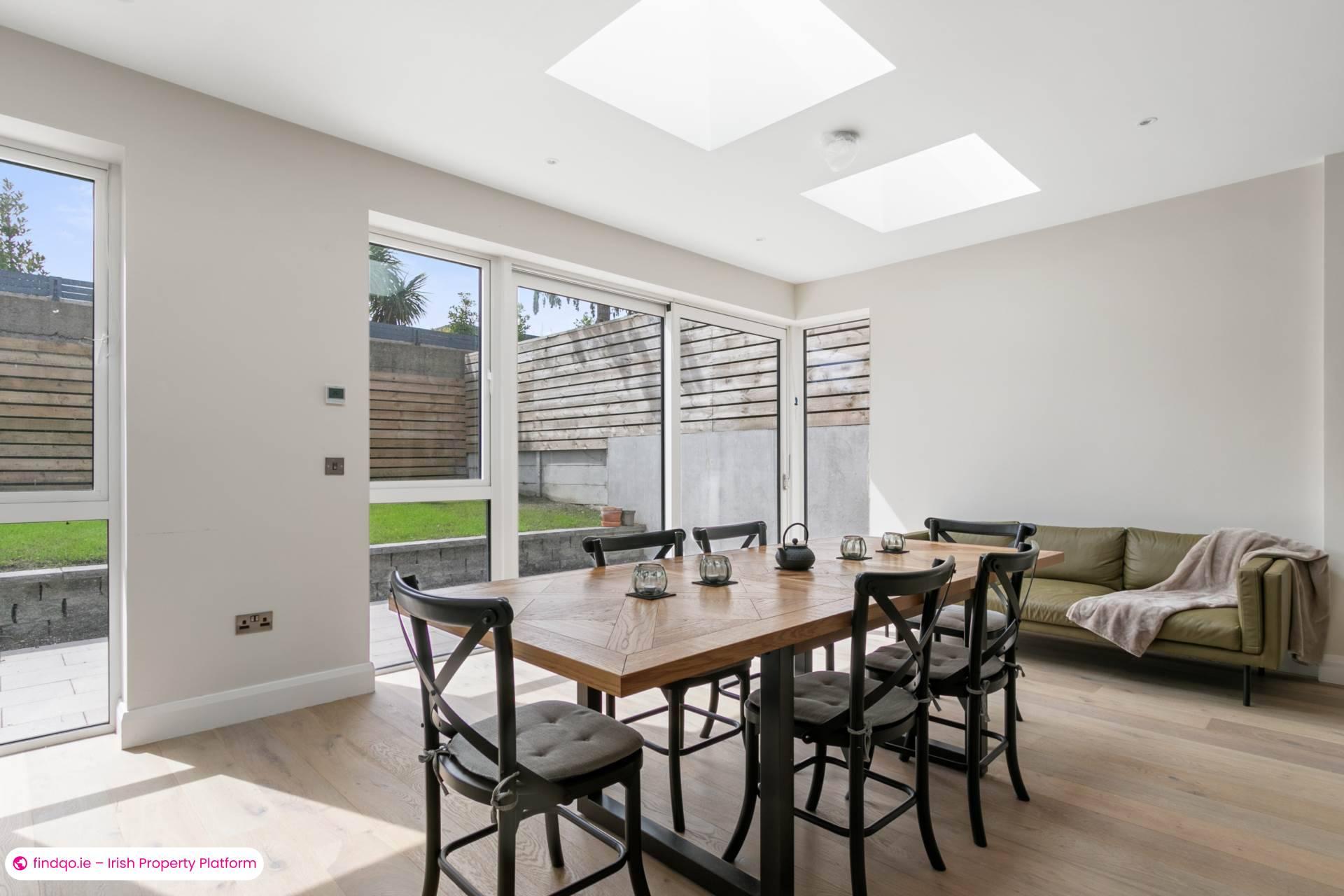 Detached house for Sale in Mount Merrion, Dublin (County)