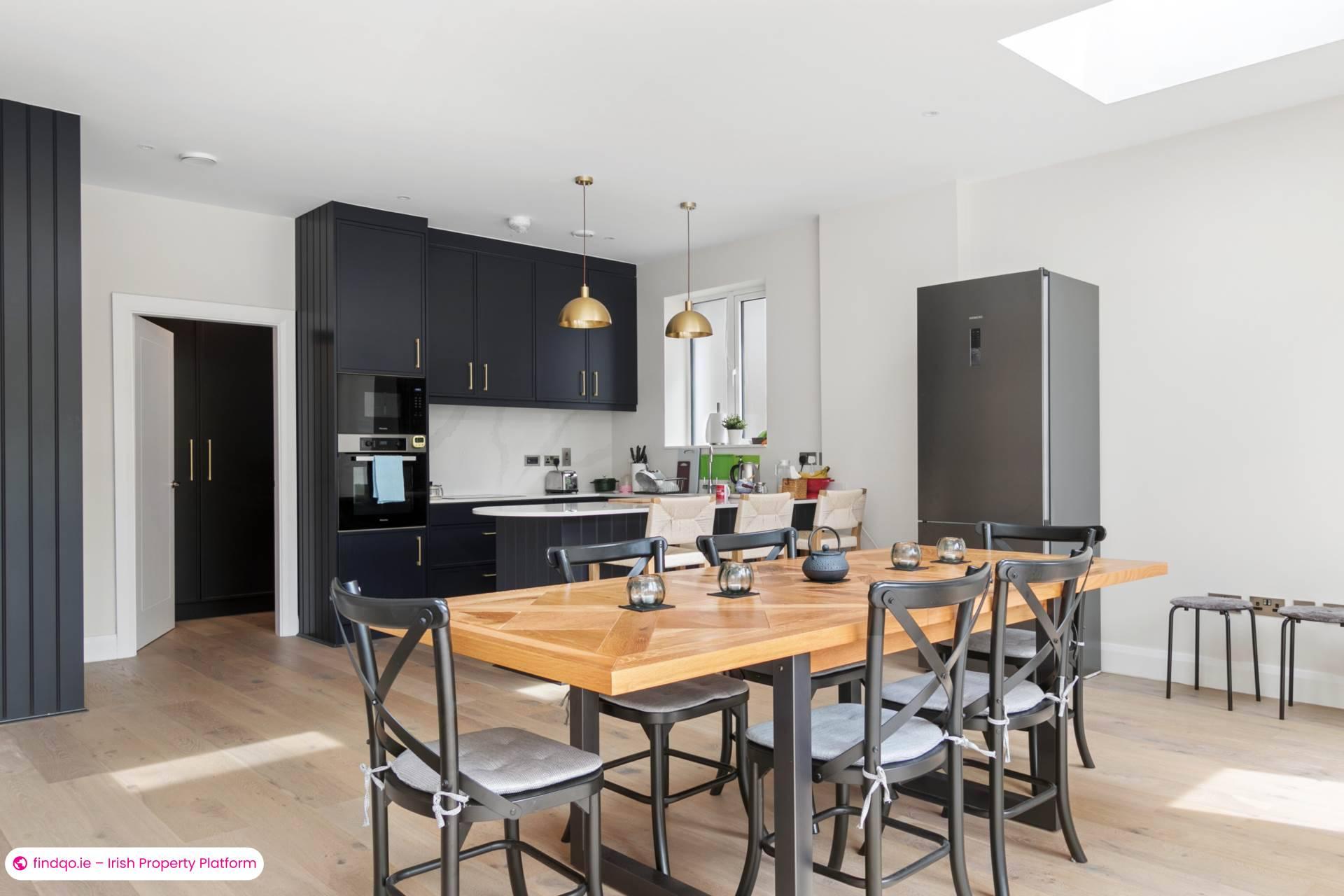 Detached house for Sale in Mount Merrion, Dublin (County)