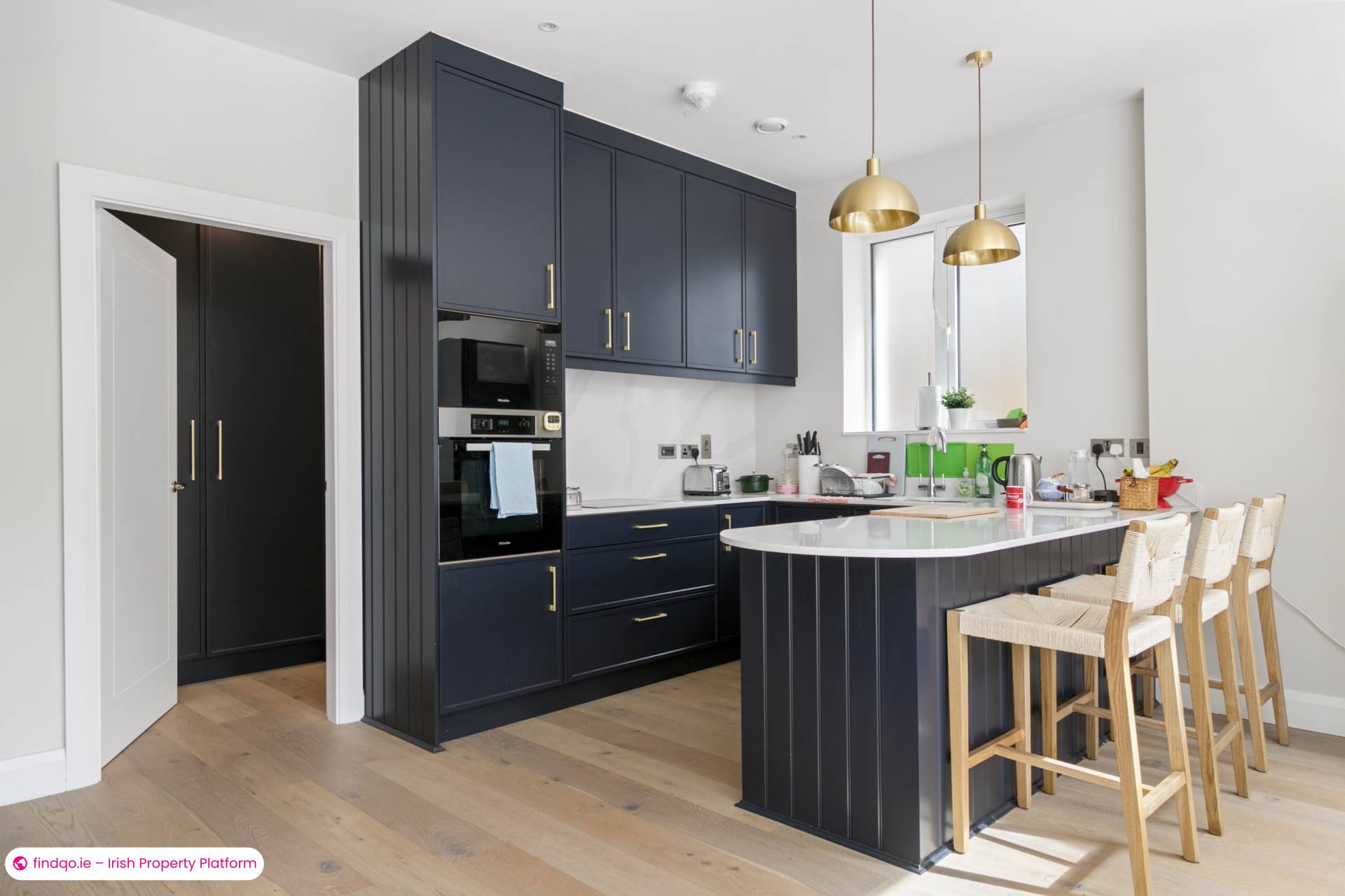 Detached house for Sale in Mount Merrion, Dublin (County)