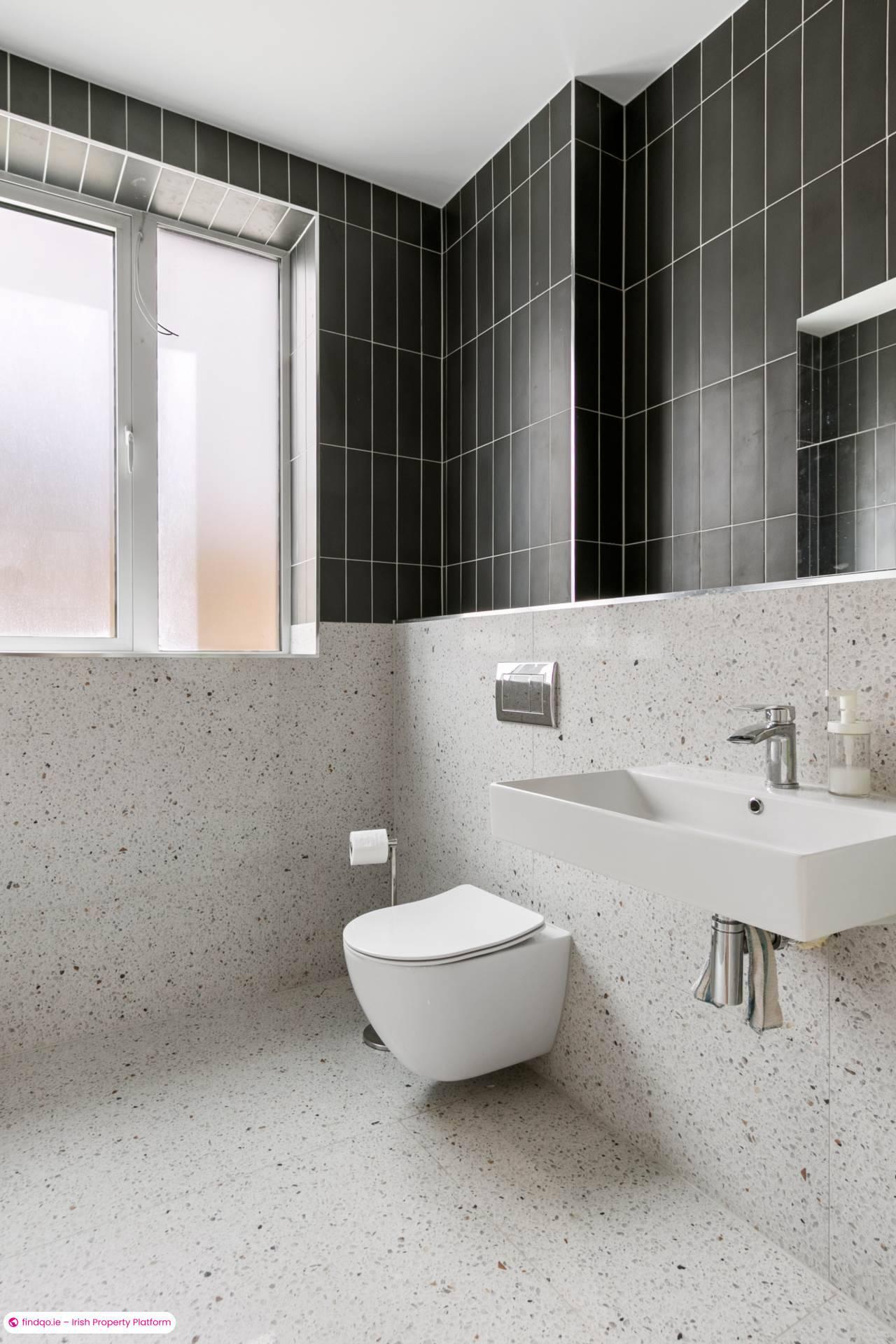 Detached house for Sale in Mount Merrion, Dublin (County)