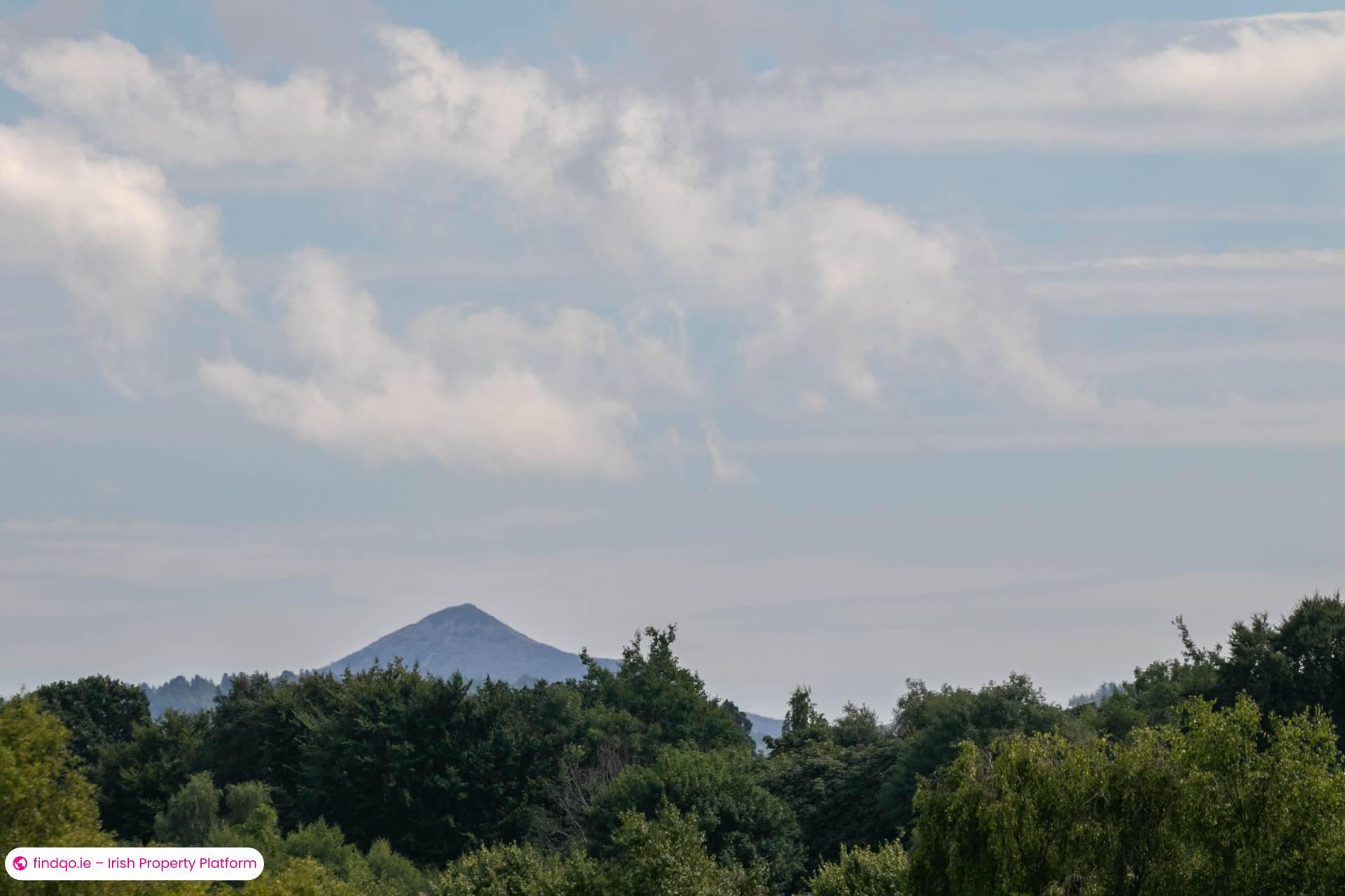 Detached house for Sale in Mount Merrion, Dublin (County)