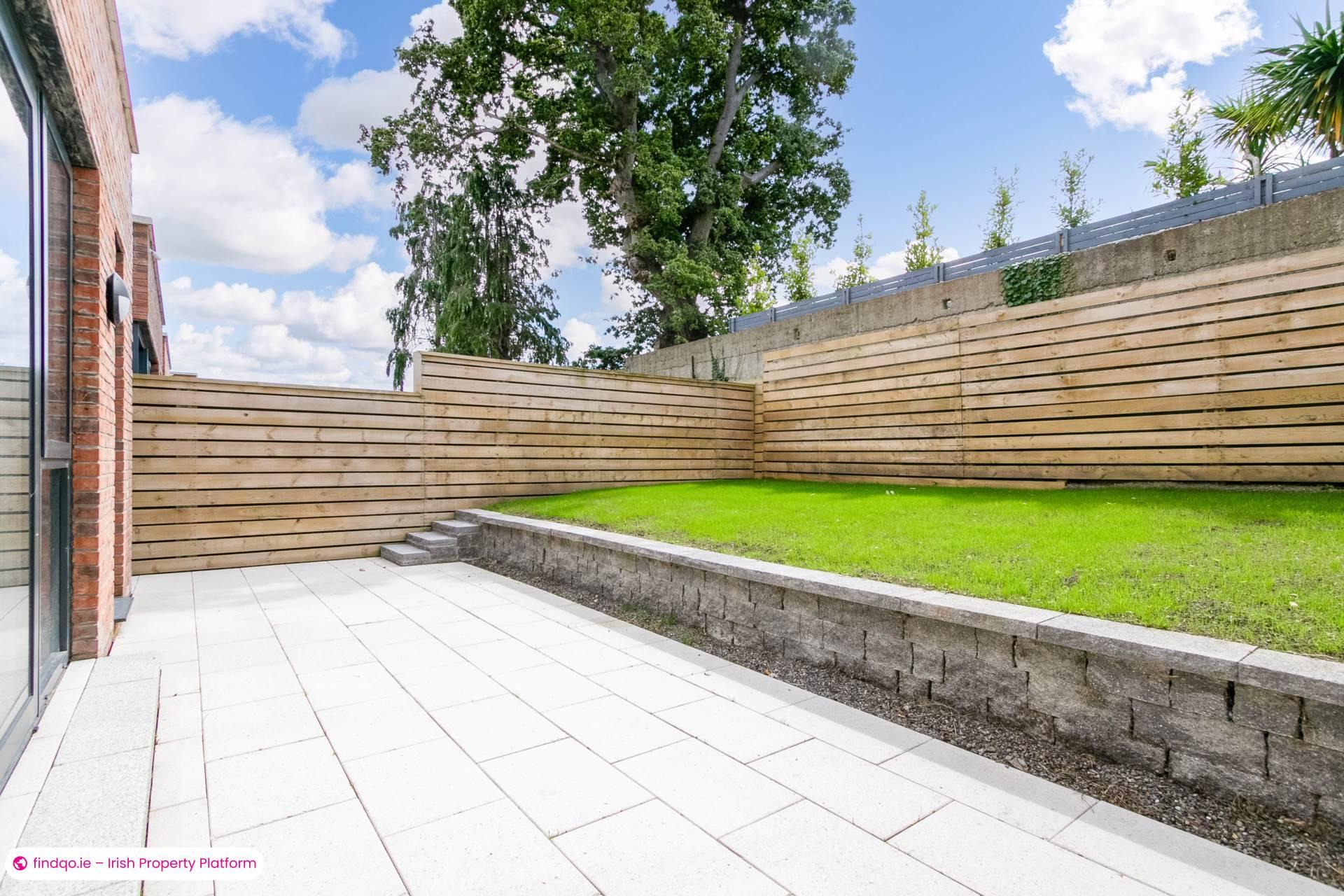 Detached house for Sale in Mount Merrion, Dublin (County)