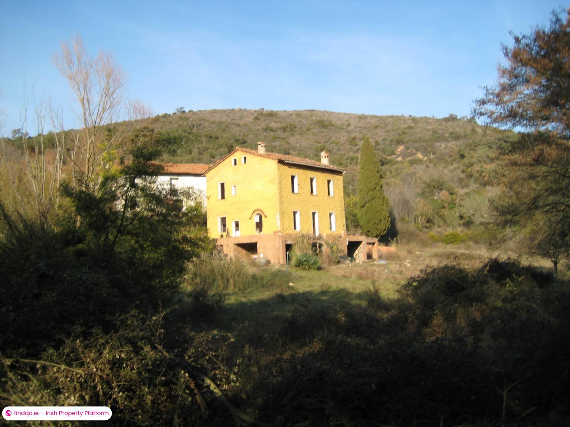 Site for Sale in La Ferme De Cannes, Cannes, France