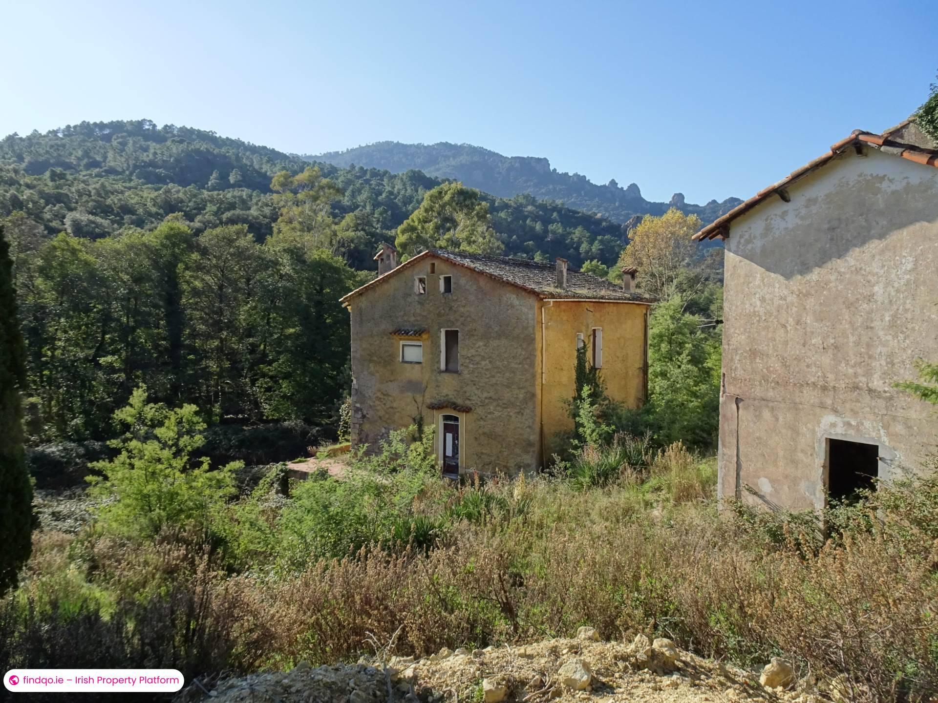 Site for Sale in La Ferme De Cannes, Cannes, France
