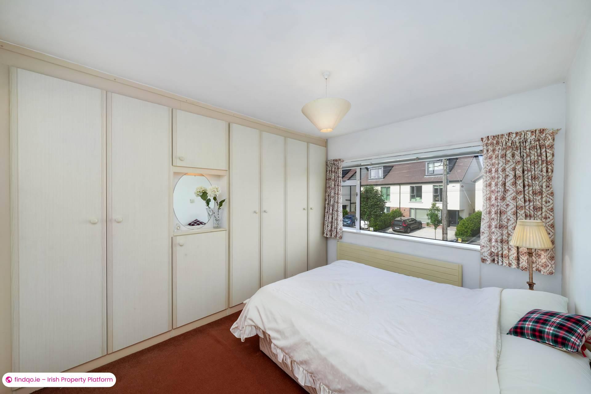 Semi-detached house for Sale in Glenageary, Dublin (County)