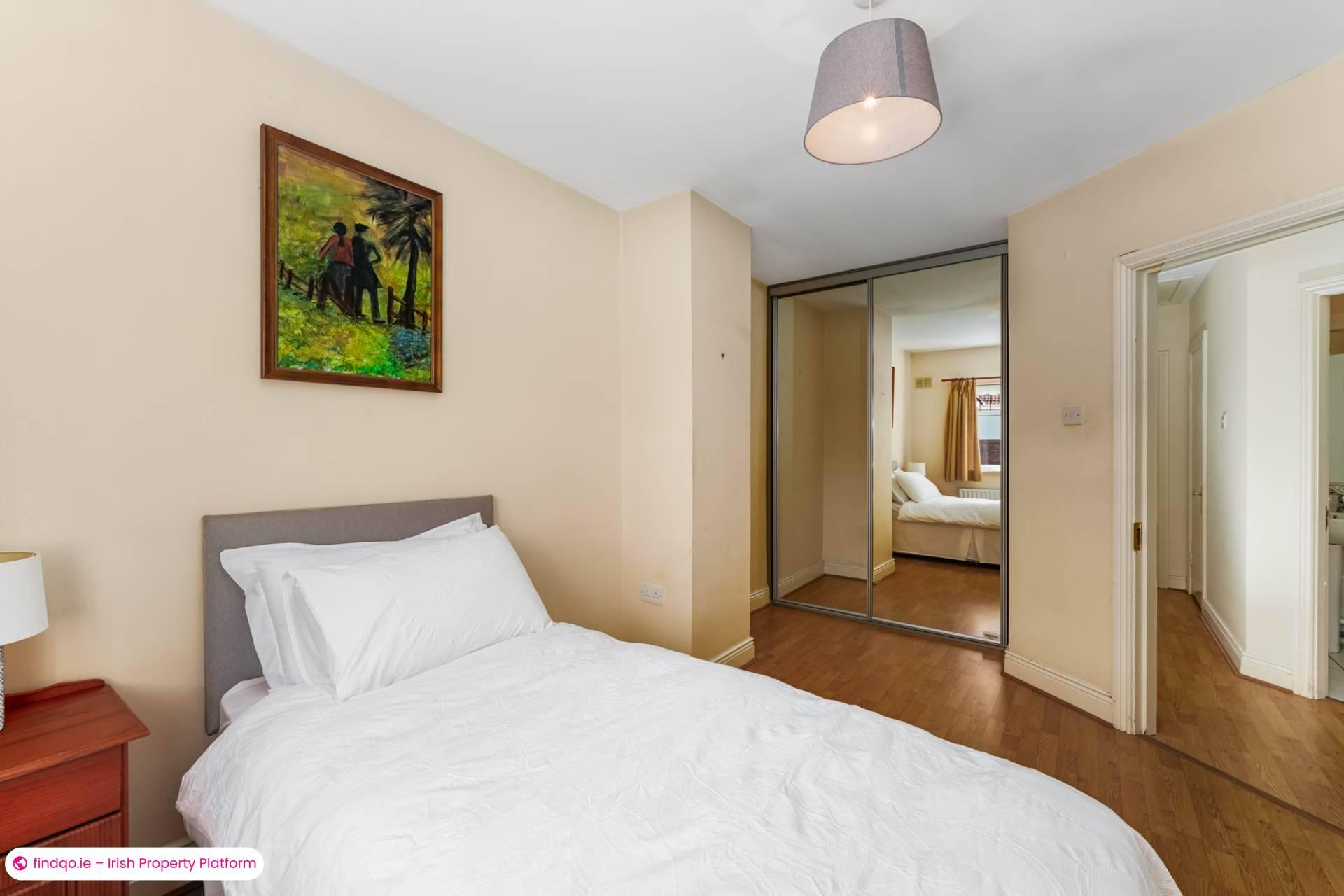 Terraced house for Sale in Stillorgan, Dublin (County)