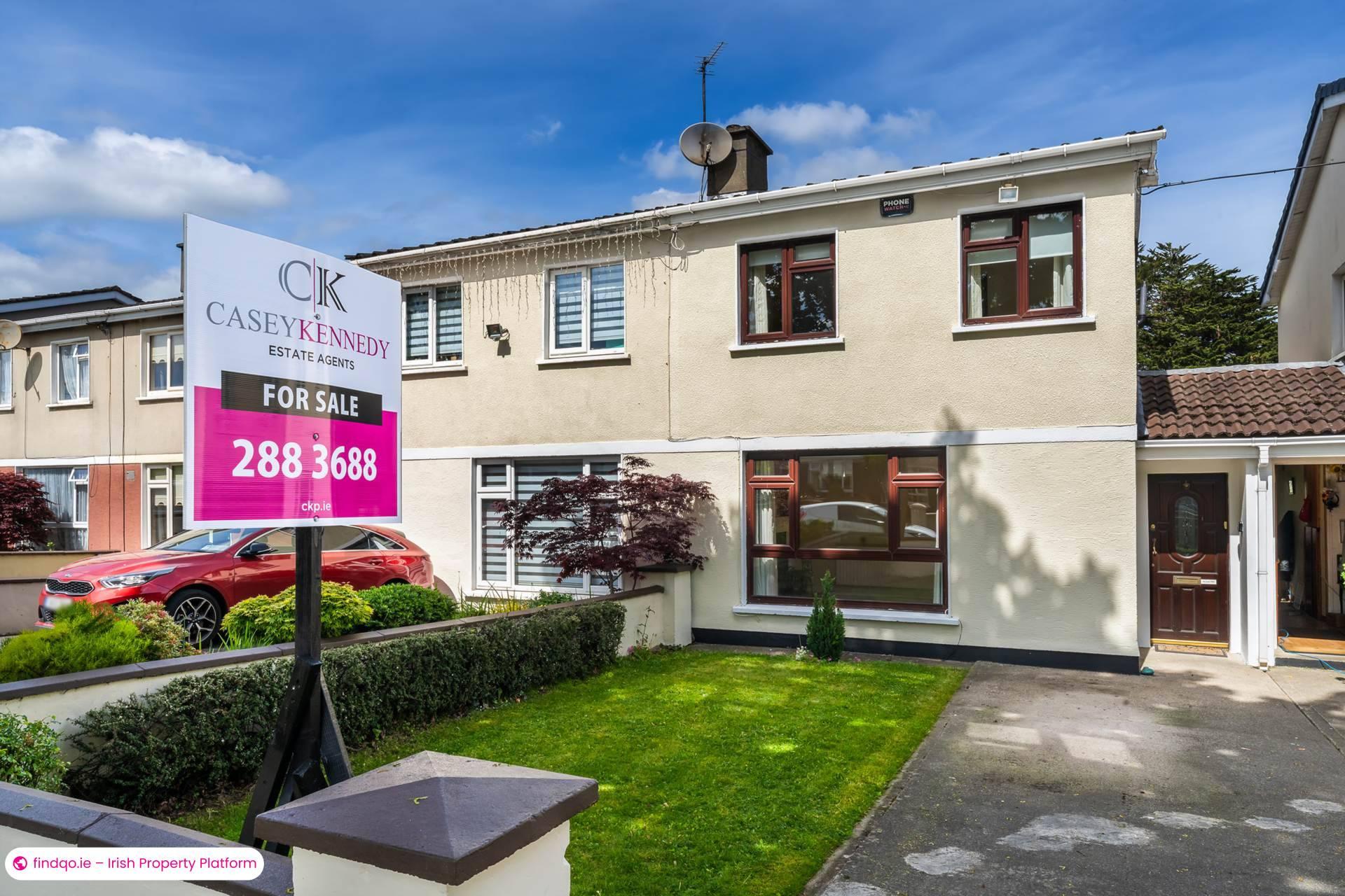 Semi-detached house for Sale in Lucan, Dublin (County)