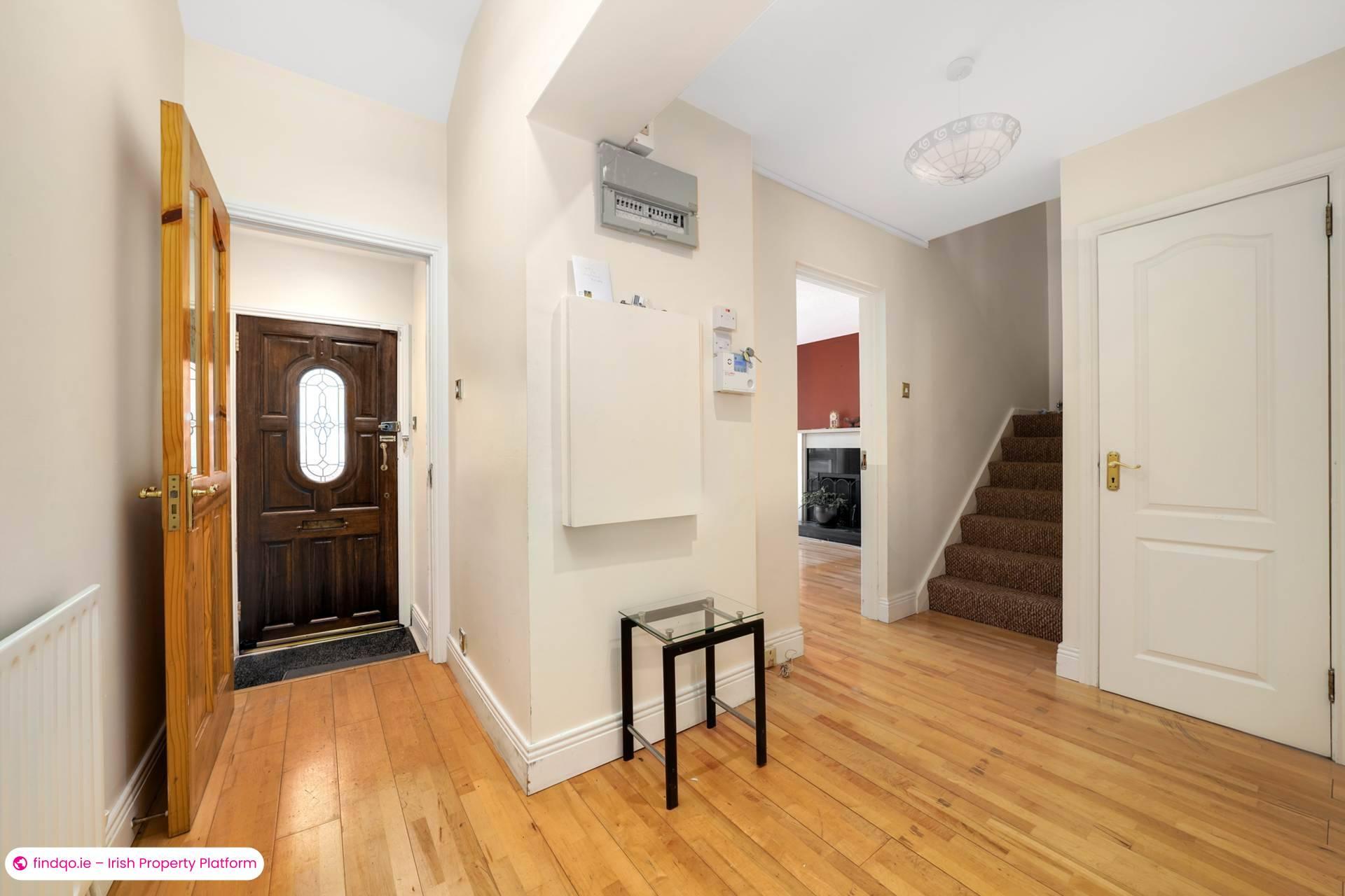 Semi-detached house for Sale in Lucan, Dublin (County)