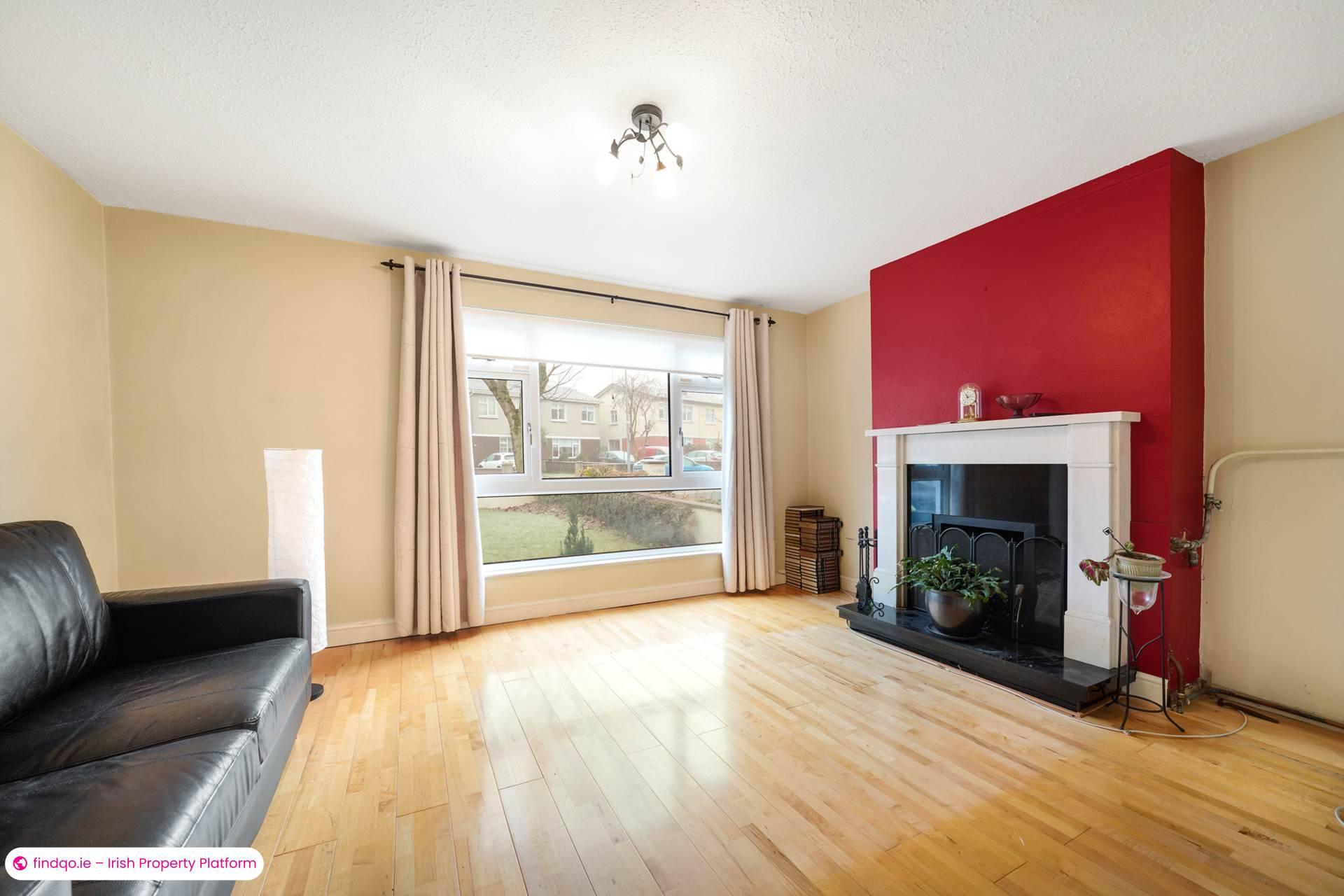 Semi-detached house for Sale in Lucan, Dublin (County)