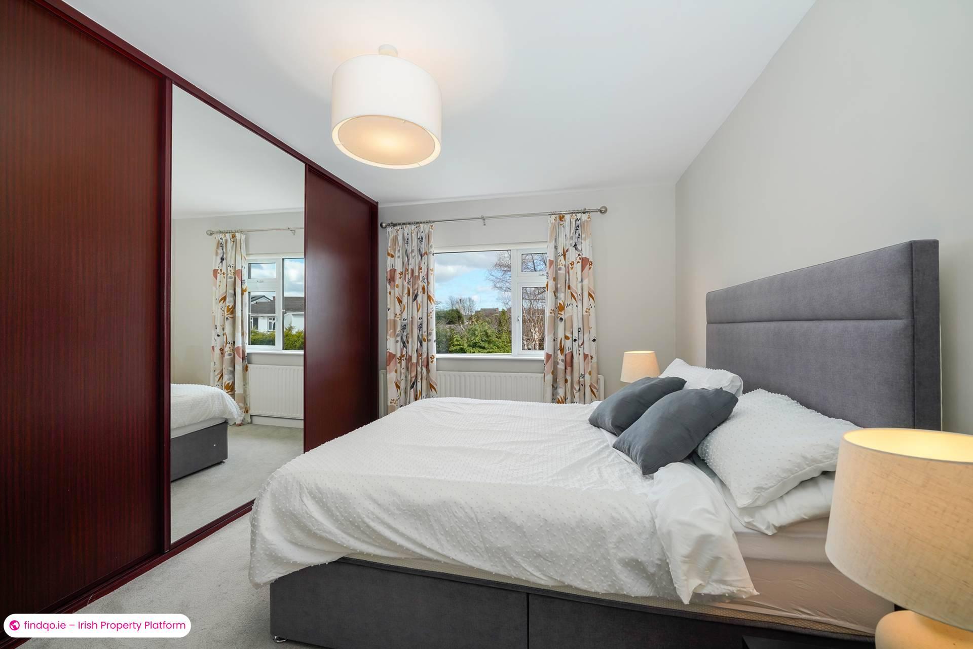 Semi-detached house for Sale in Dublin 16