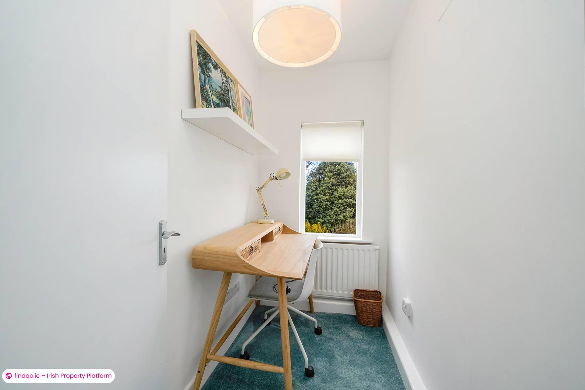 Semi-detached house for Sale in Dublin 16