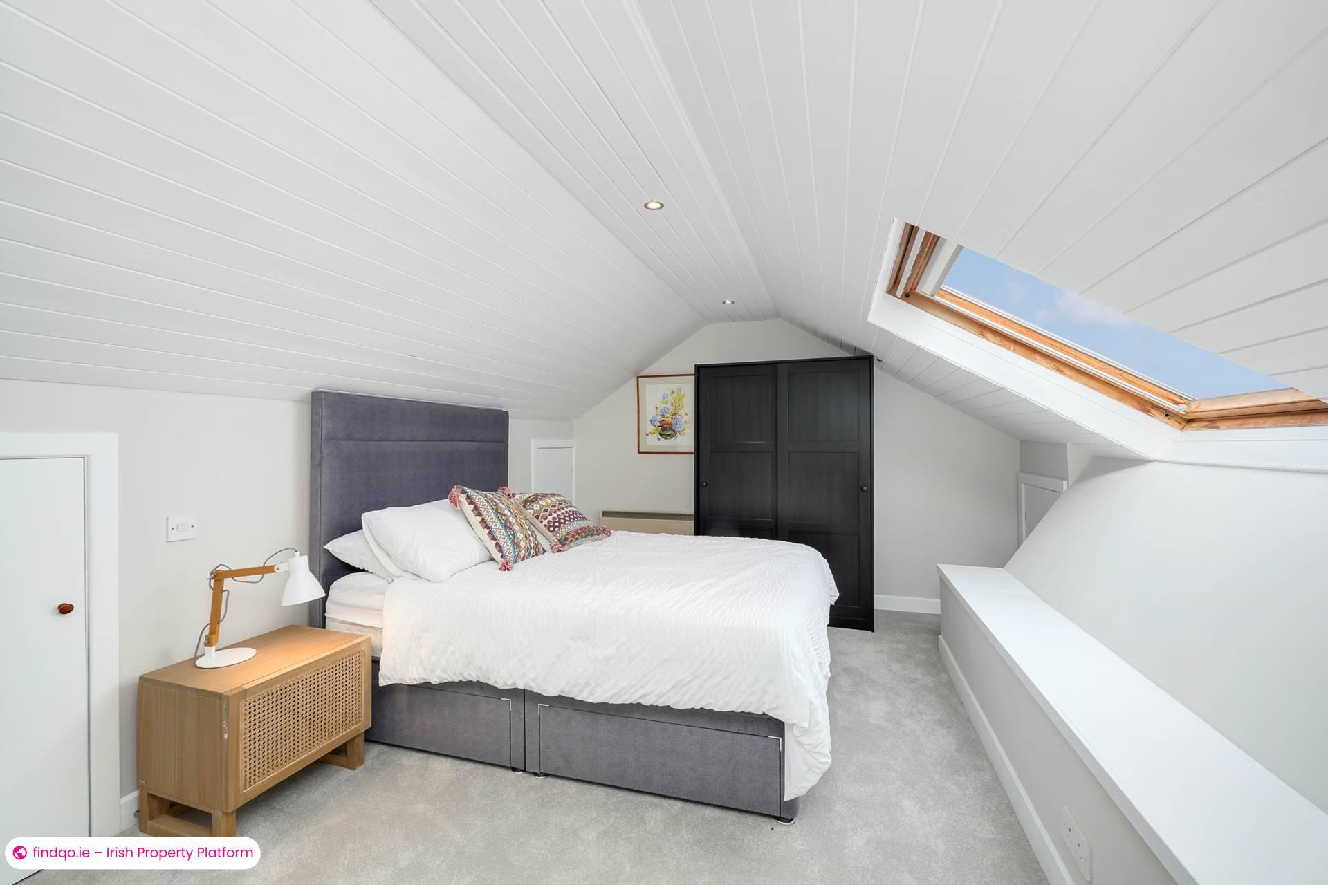 Semi-detached house for Sale in Dublin 16