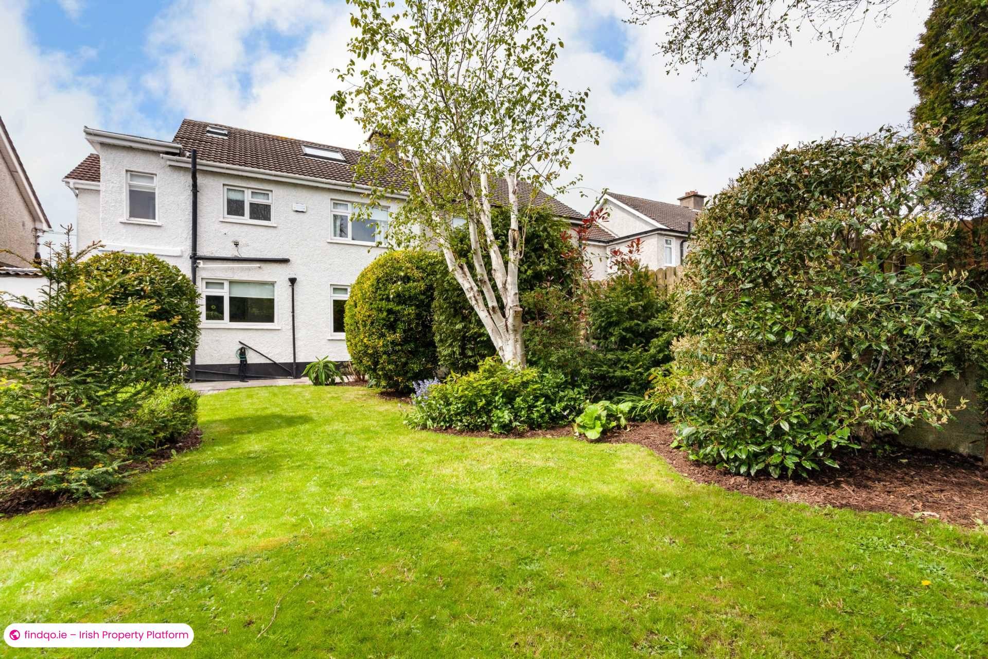 Semi-detached house for Sale in Dublin 16