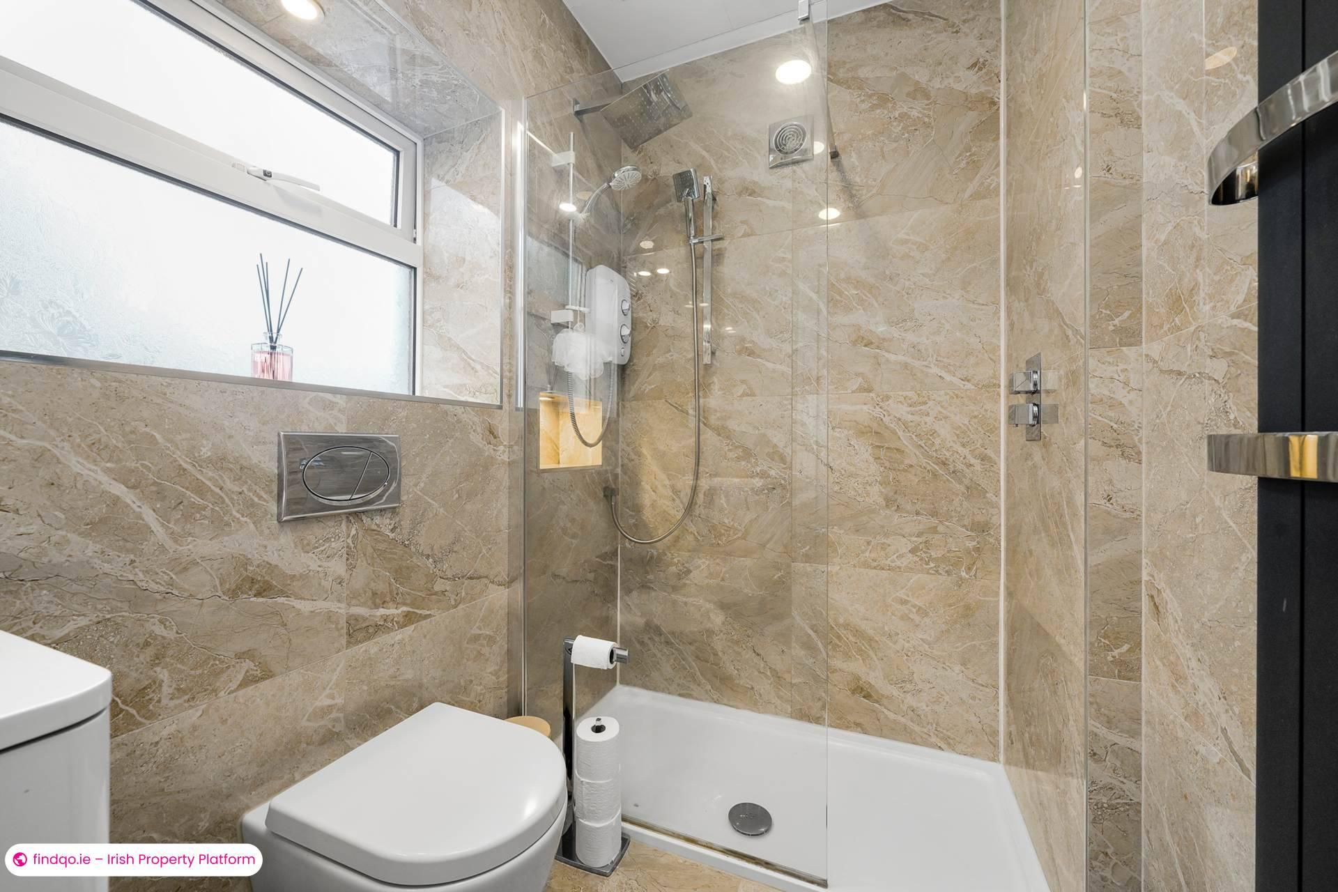 Semi-detached house for Sale in Glenageary, Dublin (County)