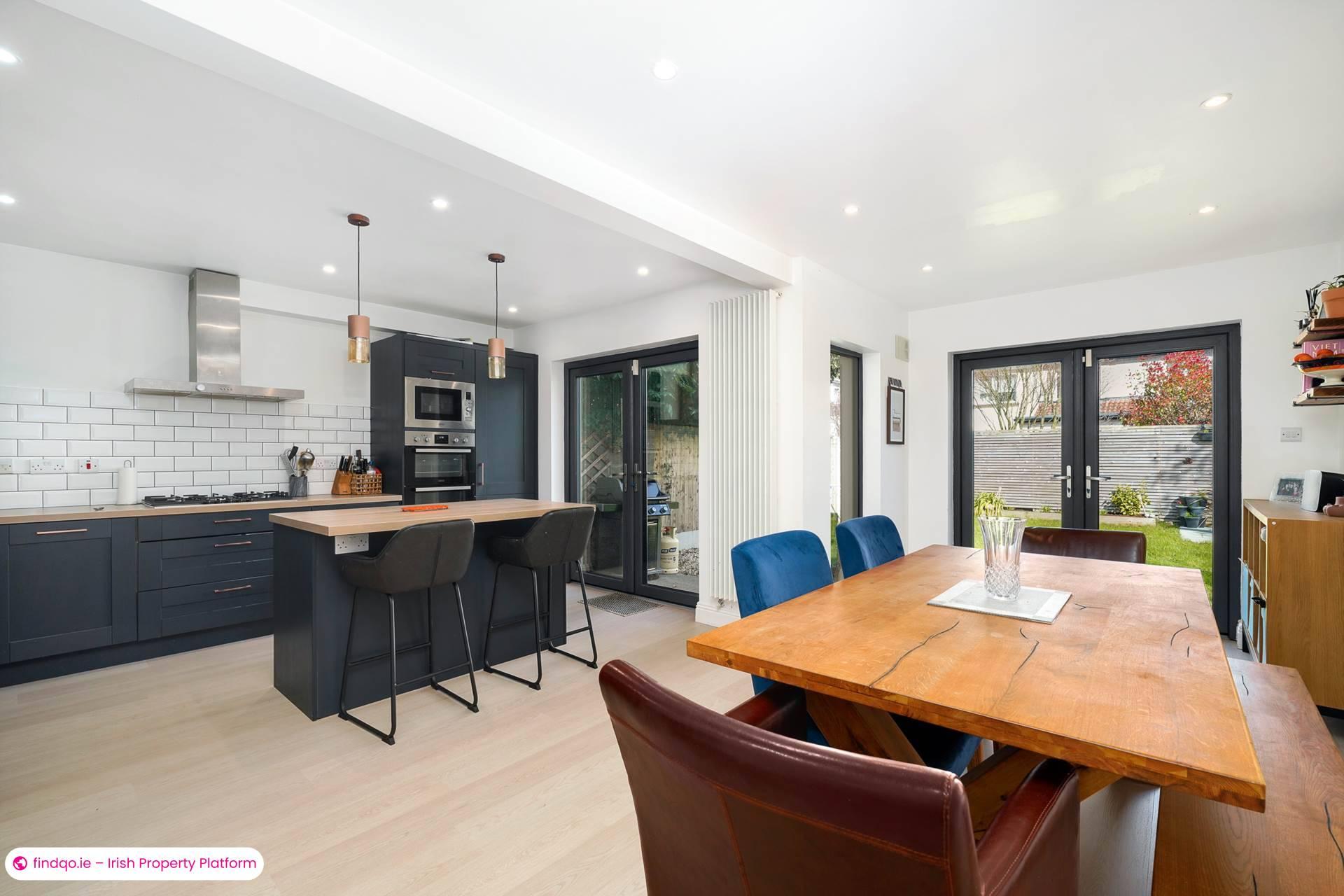 Semi-detached house for Sale in Ballycullen, Wicklow