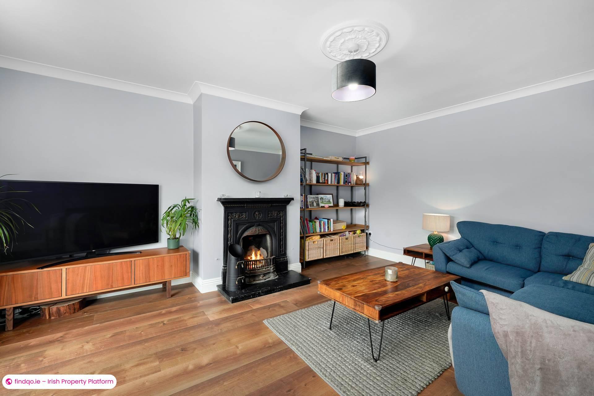 Semi-detached house for Sale in Ballycullen, Wicklow