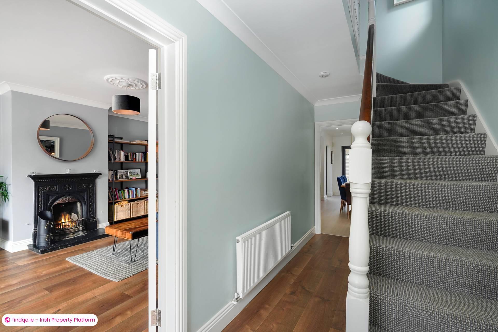 Semi-detached house for Sale in Ballycullen, Wicklow