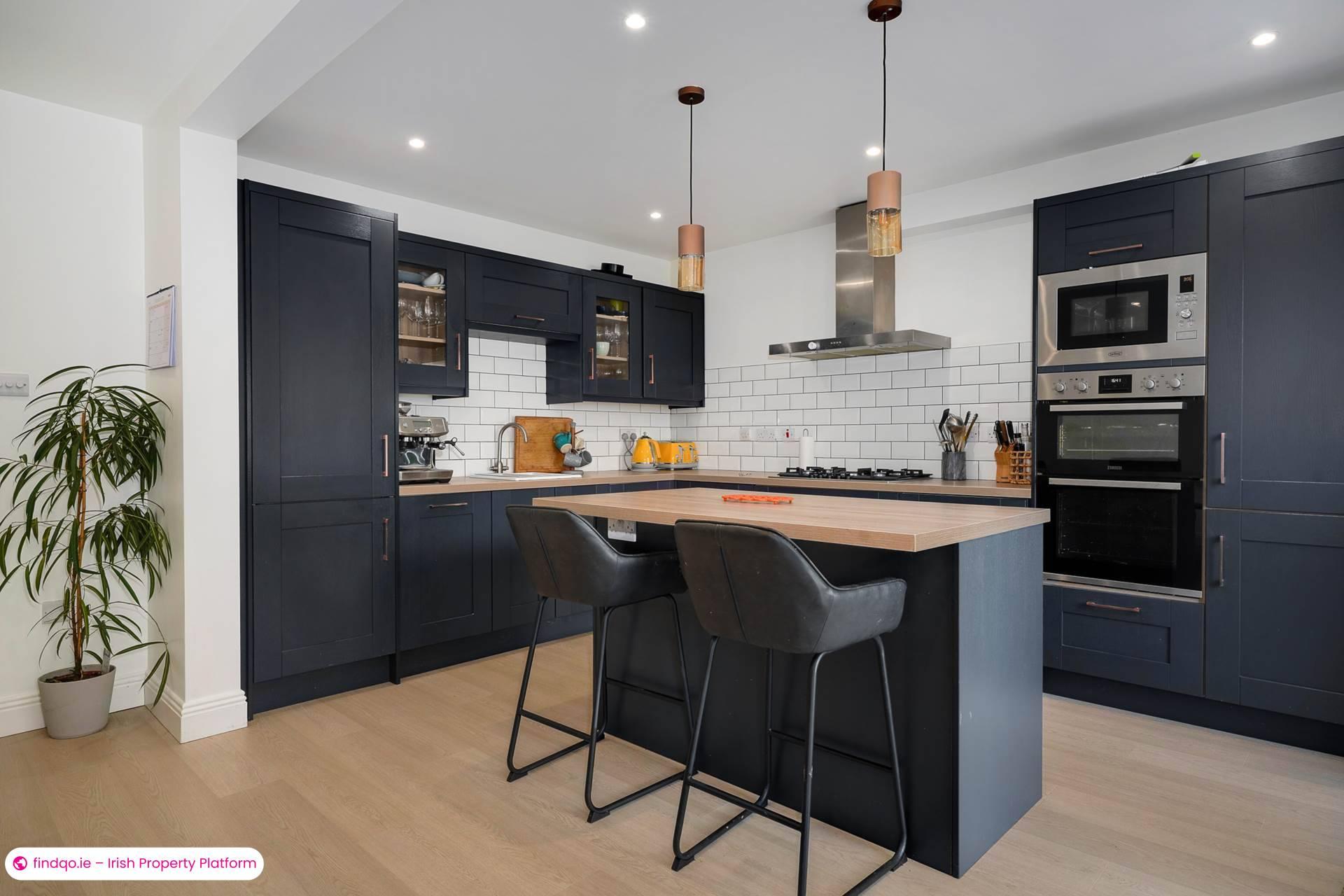 Semi-detached house for Sale in Ballycullen, Wicklow