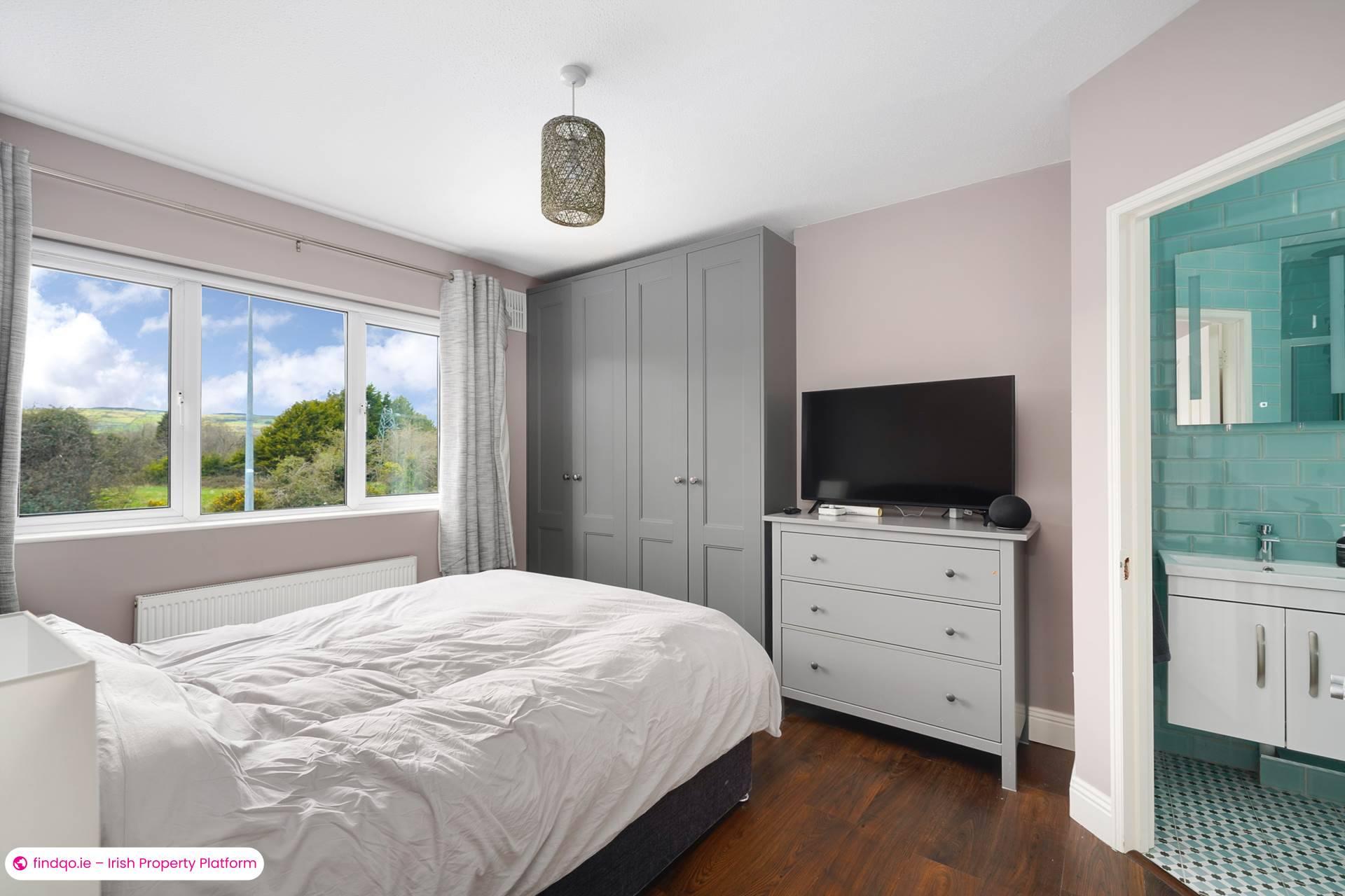 Semi-detached house for Sale in Ballycullen, Wicklow