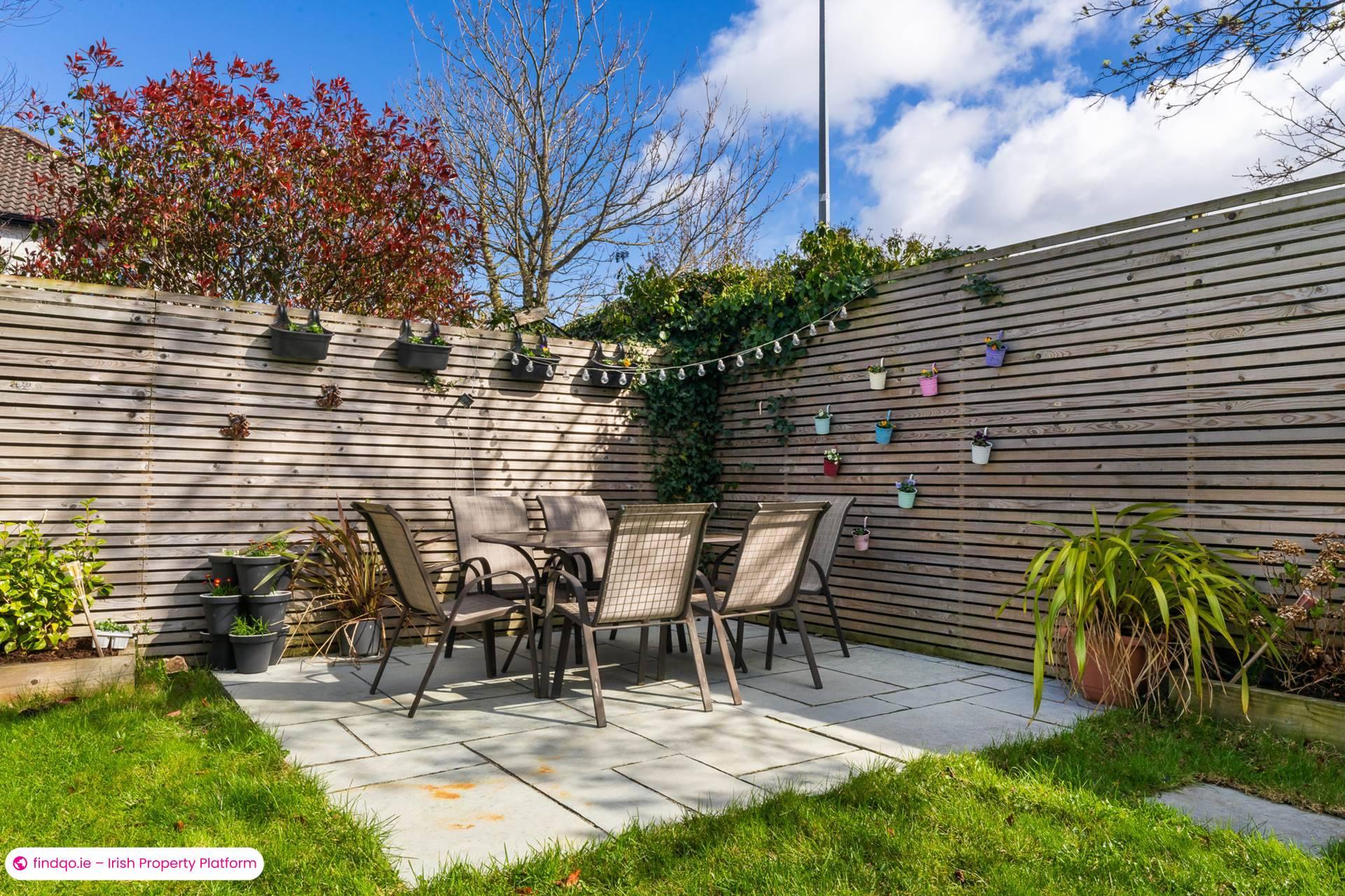 Semi-detached house for Sale in Ballycullen, Wicklow