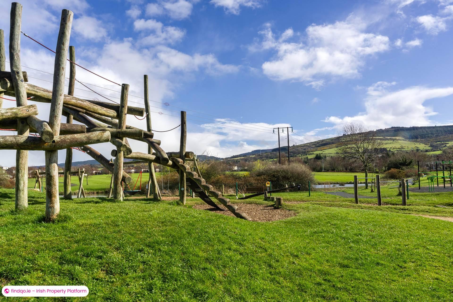 Semi-detached house for Sale in Ballycullen, Wicklow