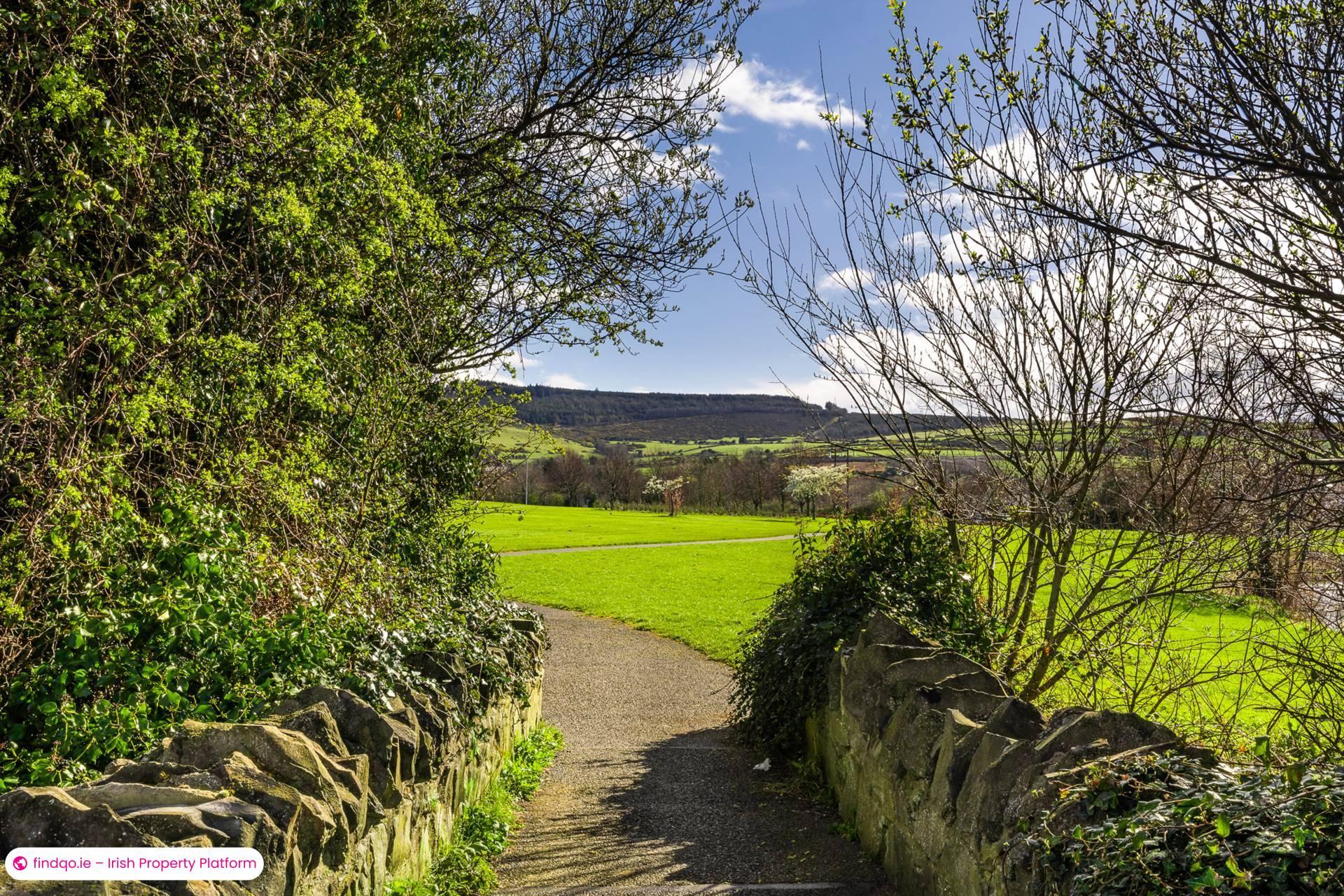 Semi-detached house for Sale in Ballycullen, Wicklow