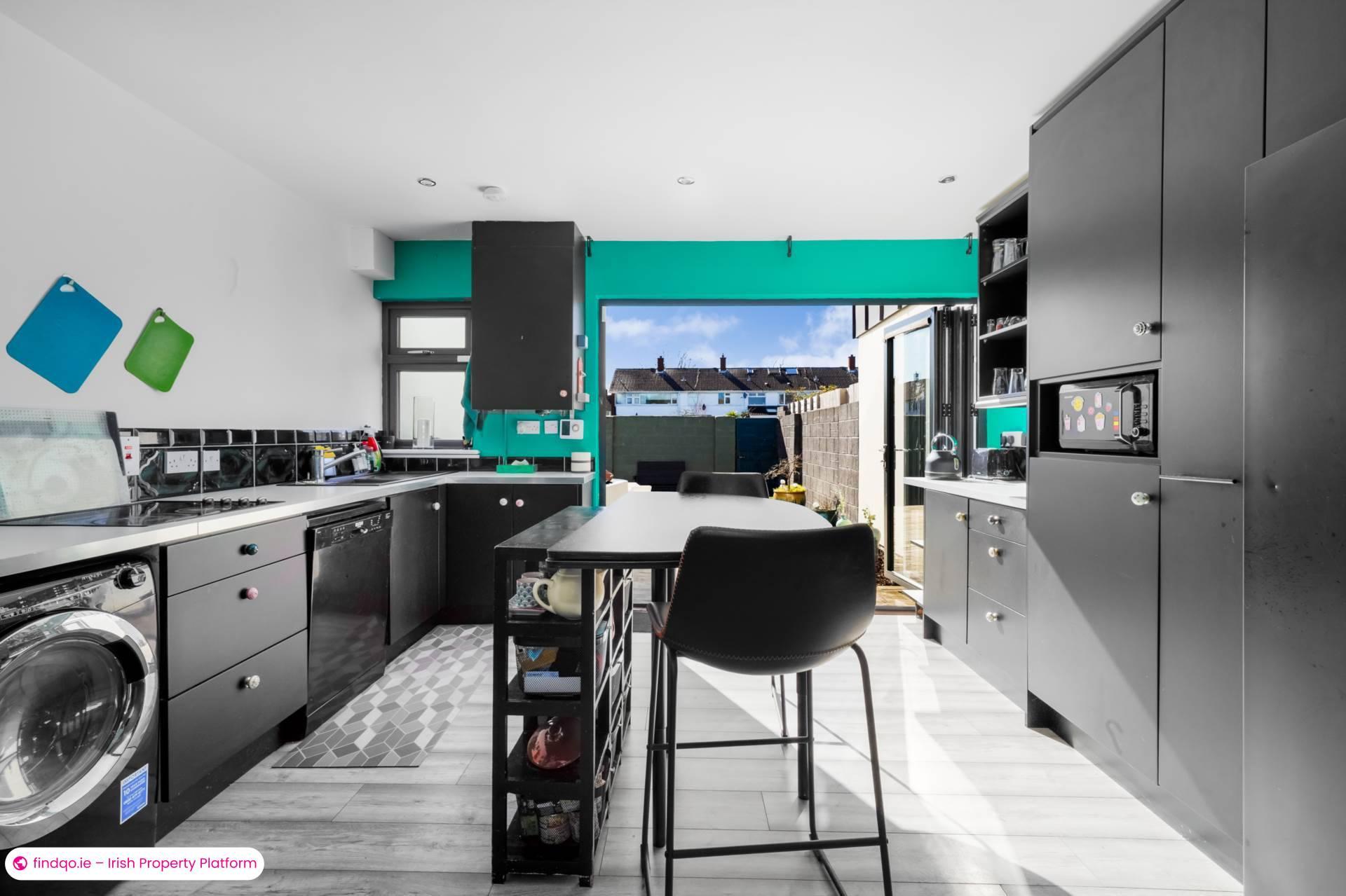 End of terrace house for Sale in Sutton, Dublin 13