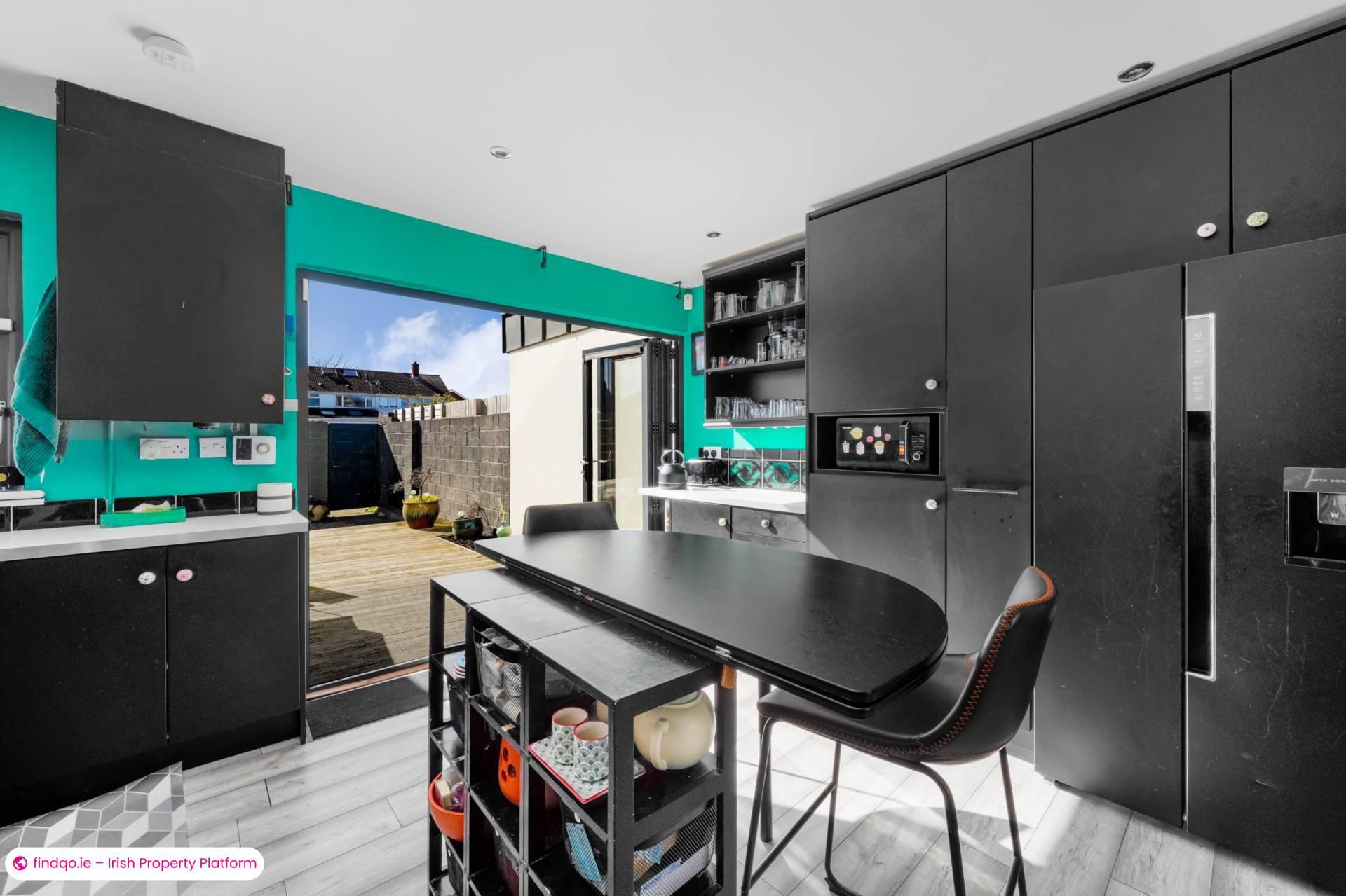 End of terrace house for Sale in Sutton, Dublin 13