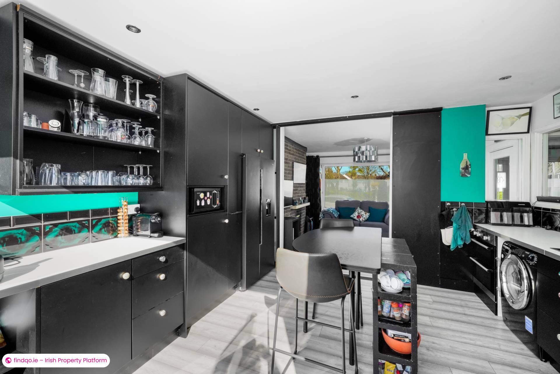 End of terrace house for Sale in Sutton, Dublin 13