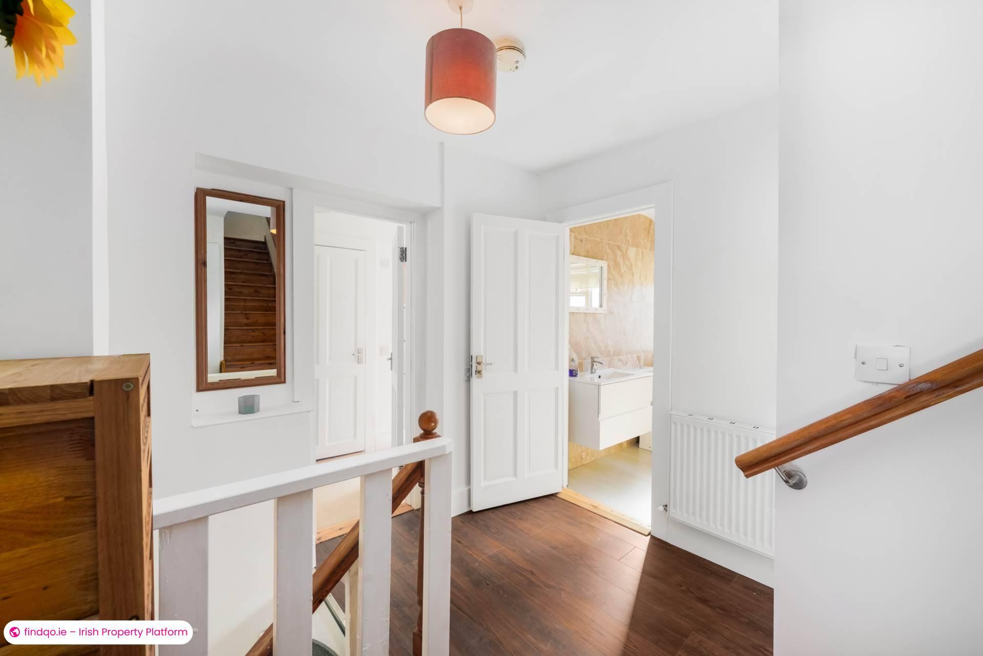 End of terrace house for Sale in Sutton, Dublin 13