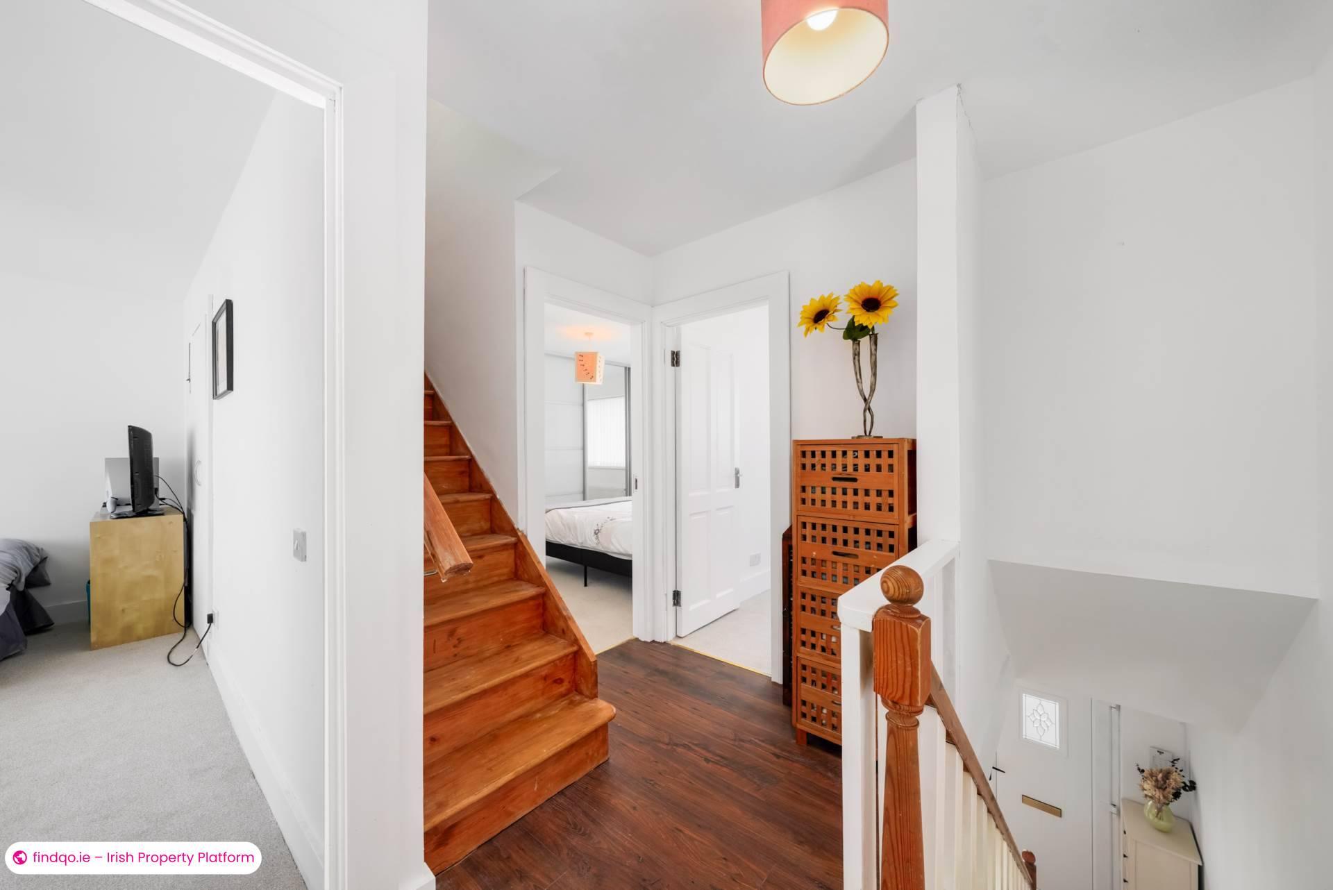 End of terrace house for Sale in Sutton, Dublin 13