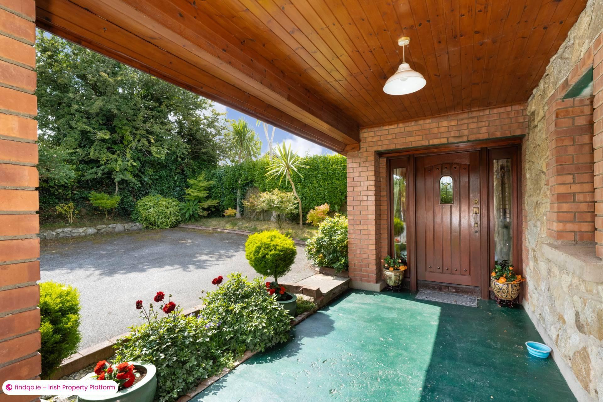 Detached house for Sale in Rathmichael, Dublin 18