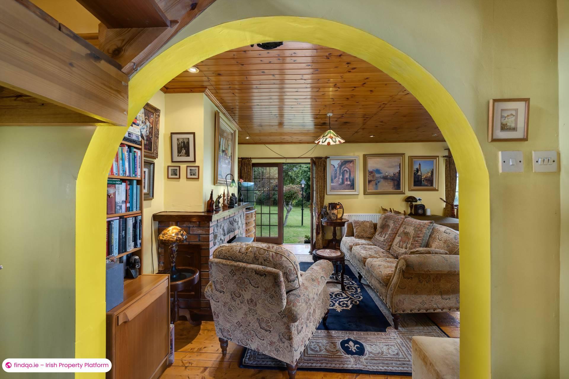 Detached house for Sale in Rathmichael, Dublin 18