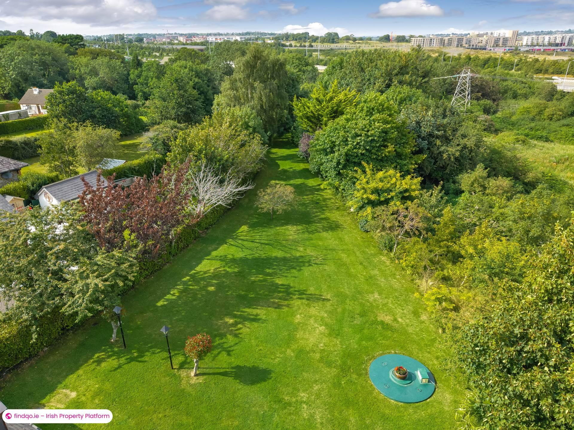 Detached house for Sale in Rathmichael, Dublin 18