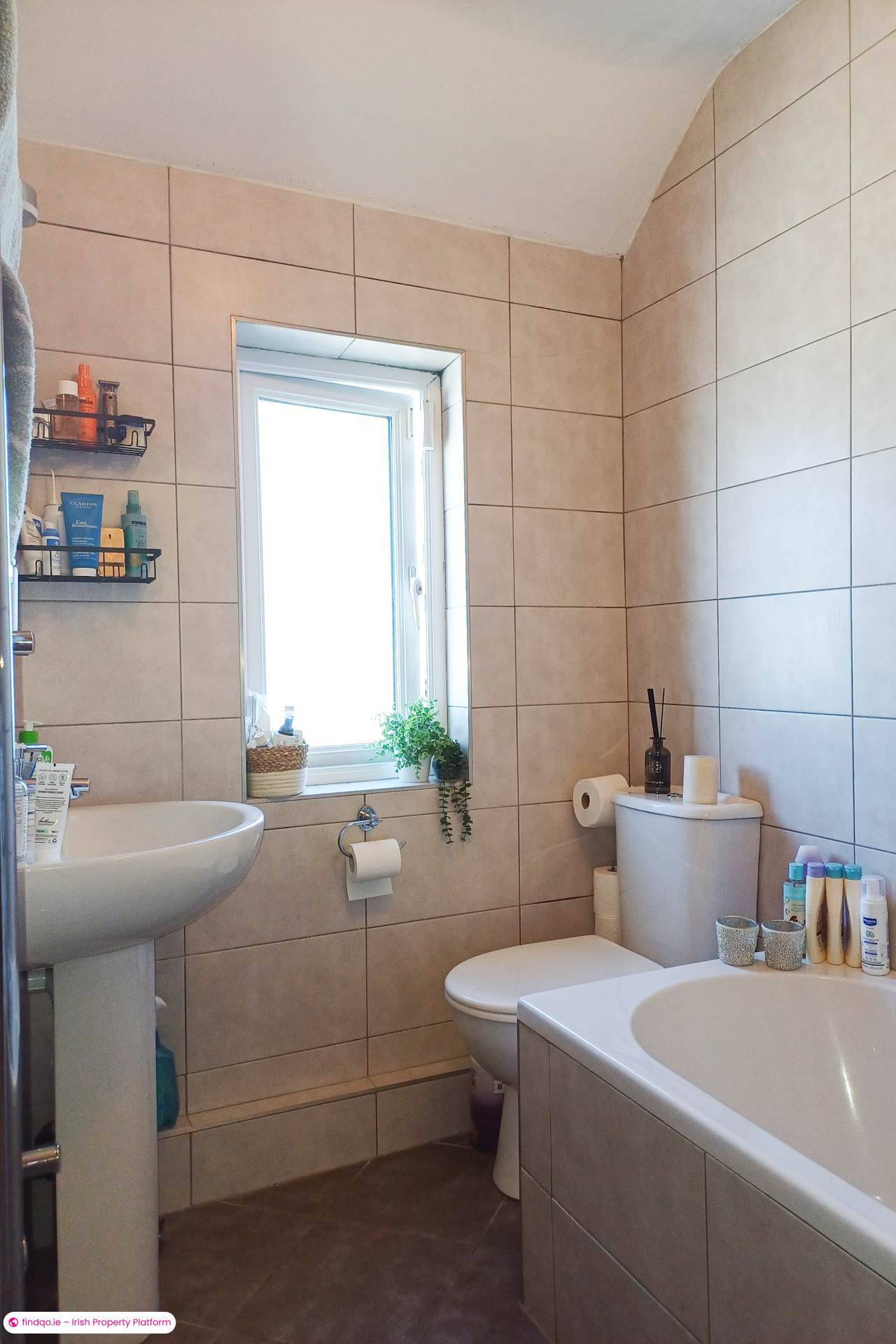 Terraced house for Sale in Dundrum, Down