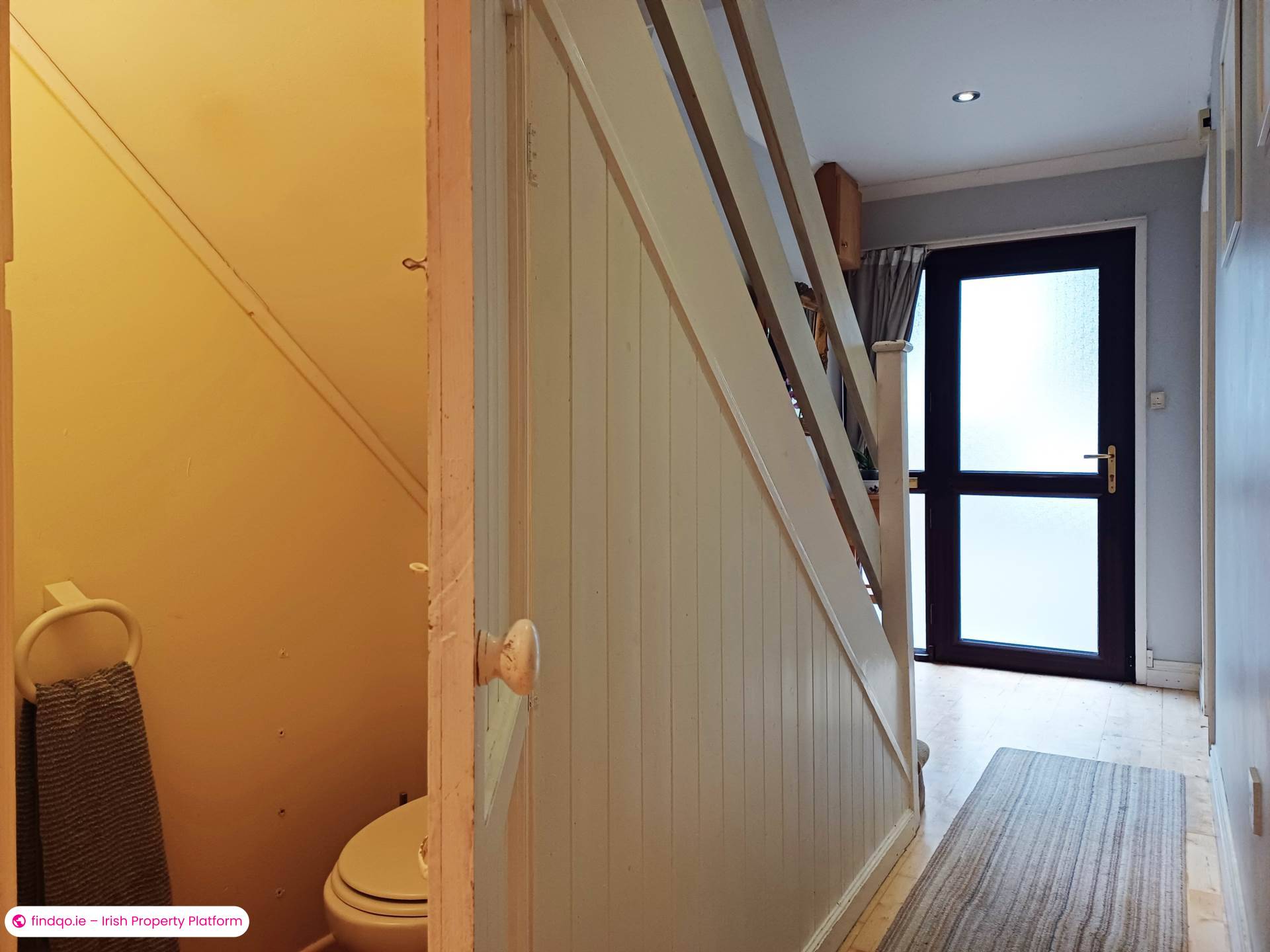 Semi-detached house for Sale in Shankill, Antrim