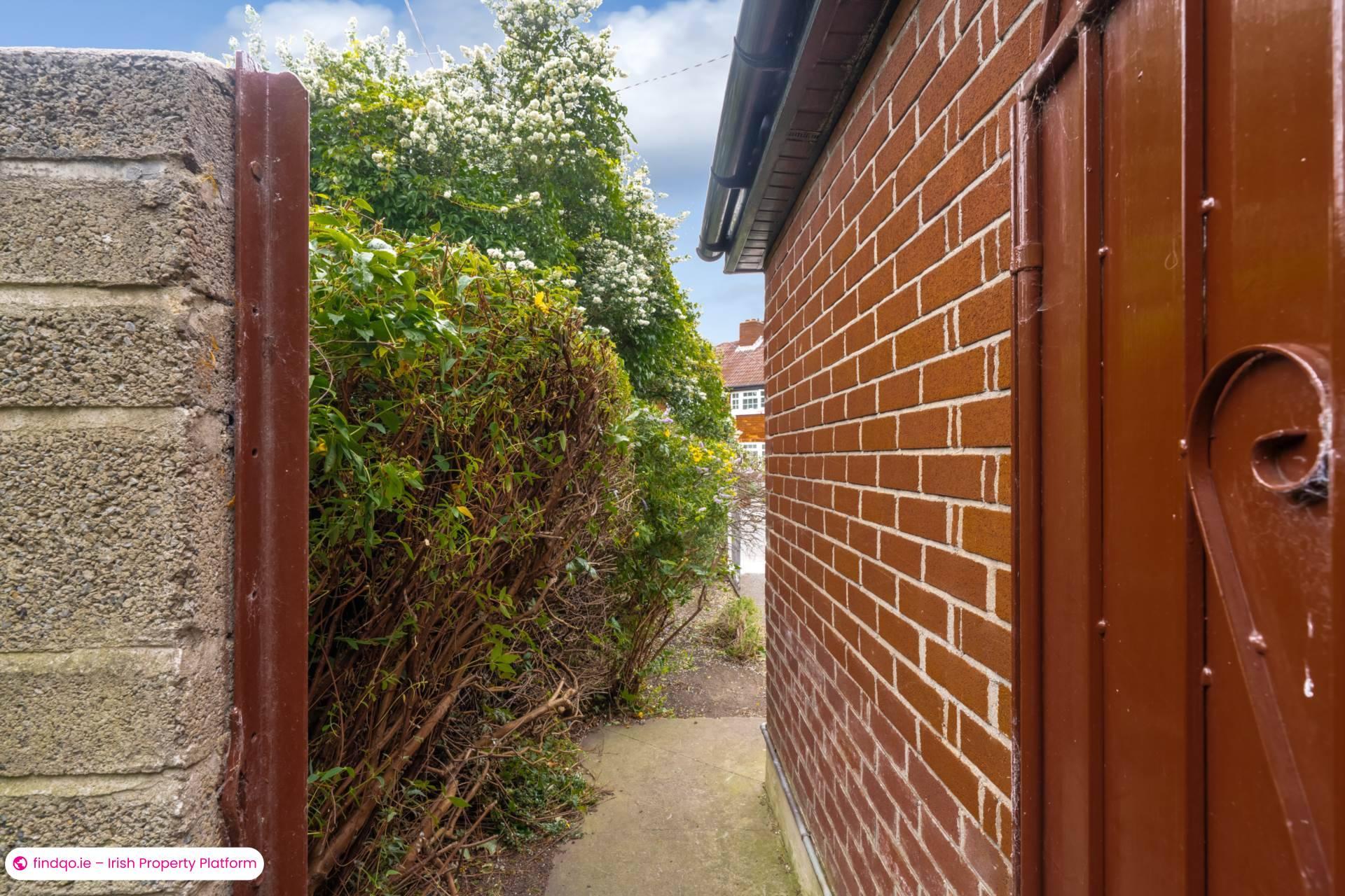 End of terrace house for Sale in Dublin 6W