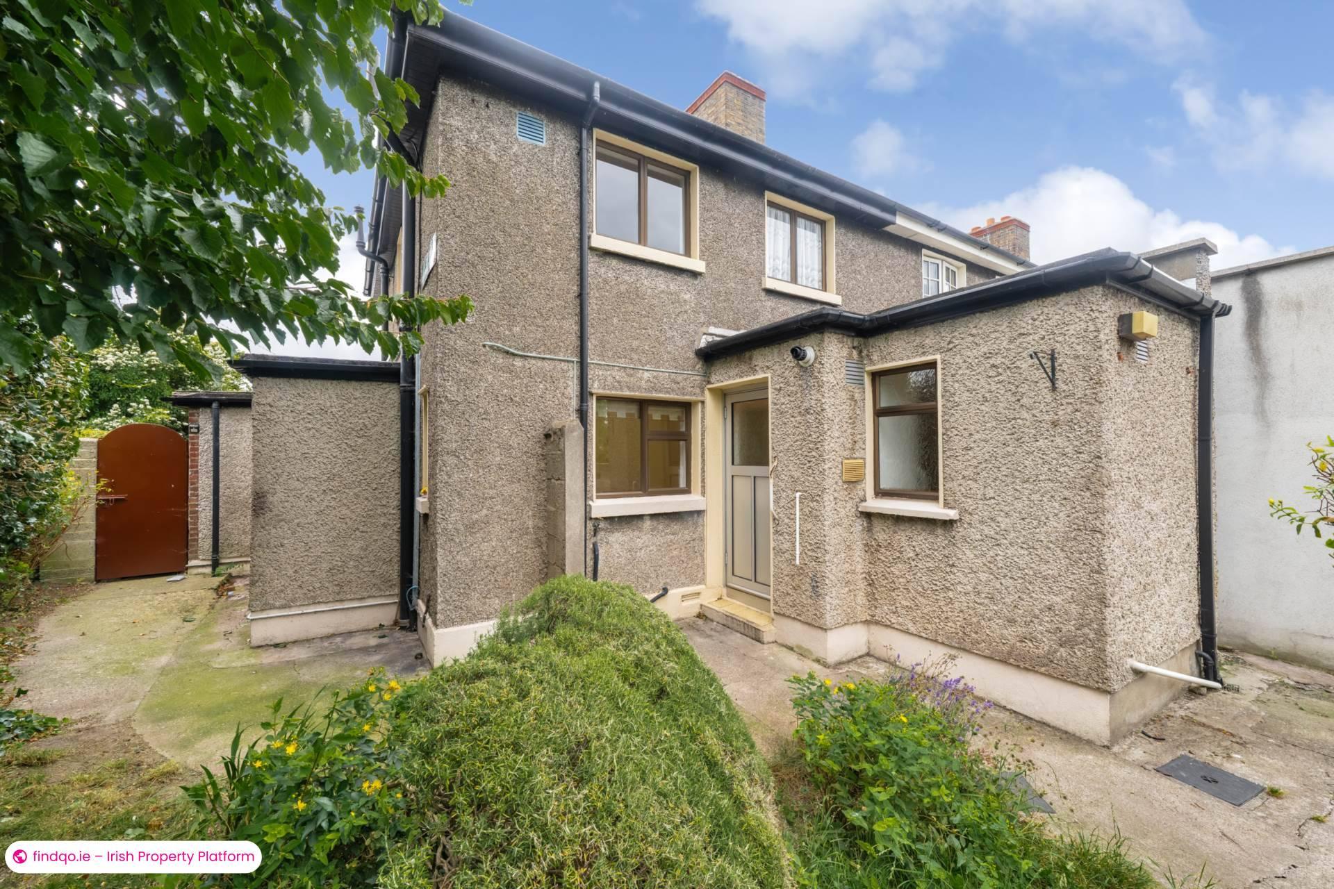 End of terrace house for Sale in Dublin 6W
