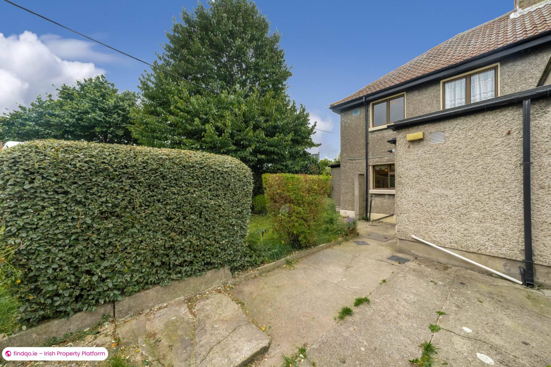 End of terrace house for Sale in Dublin 6W