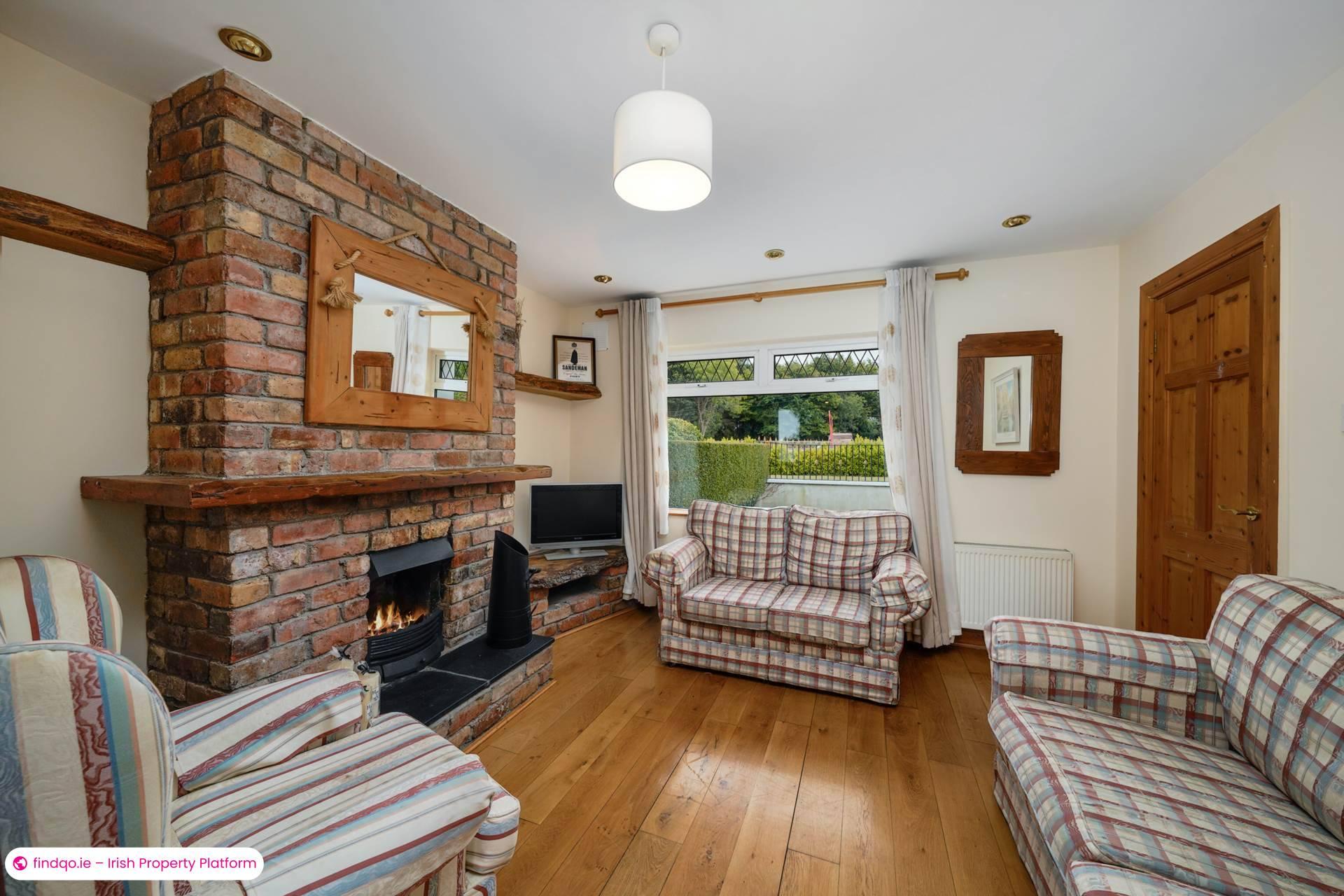 End of terrace house for Sale in Kilternan, Dublin 18