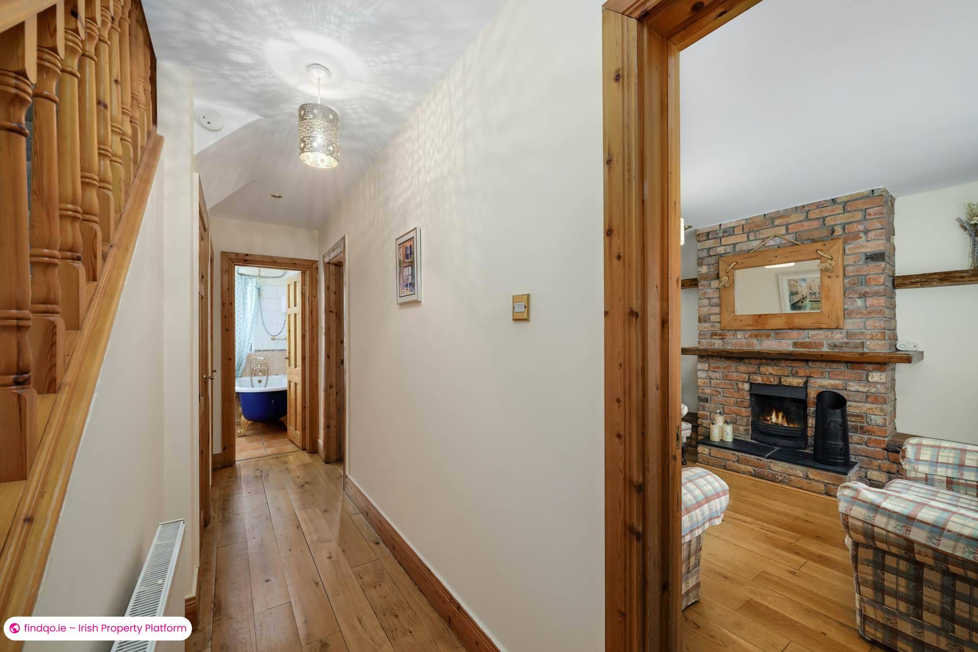 End of terrace house for Sale in Kilternan, Dublin 18