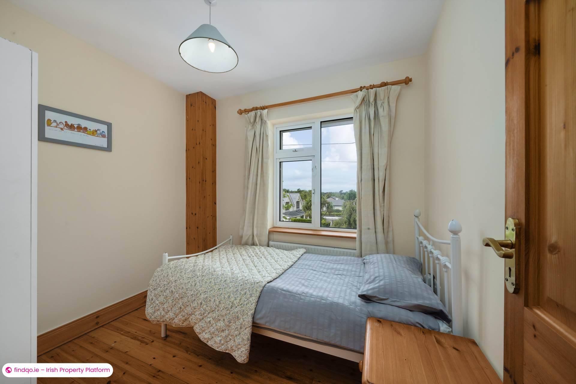 End of terrace house for Sale in Kilternan, Dublin 18