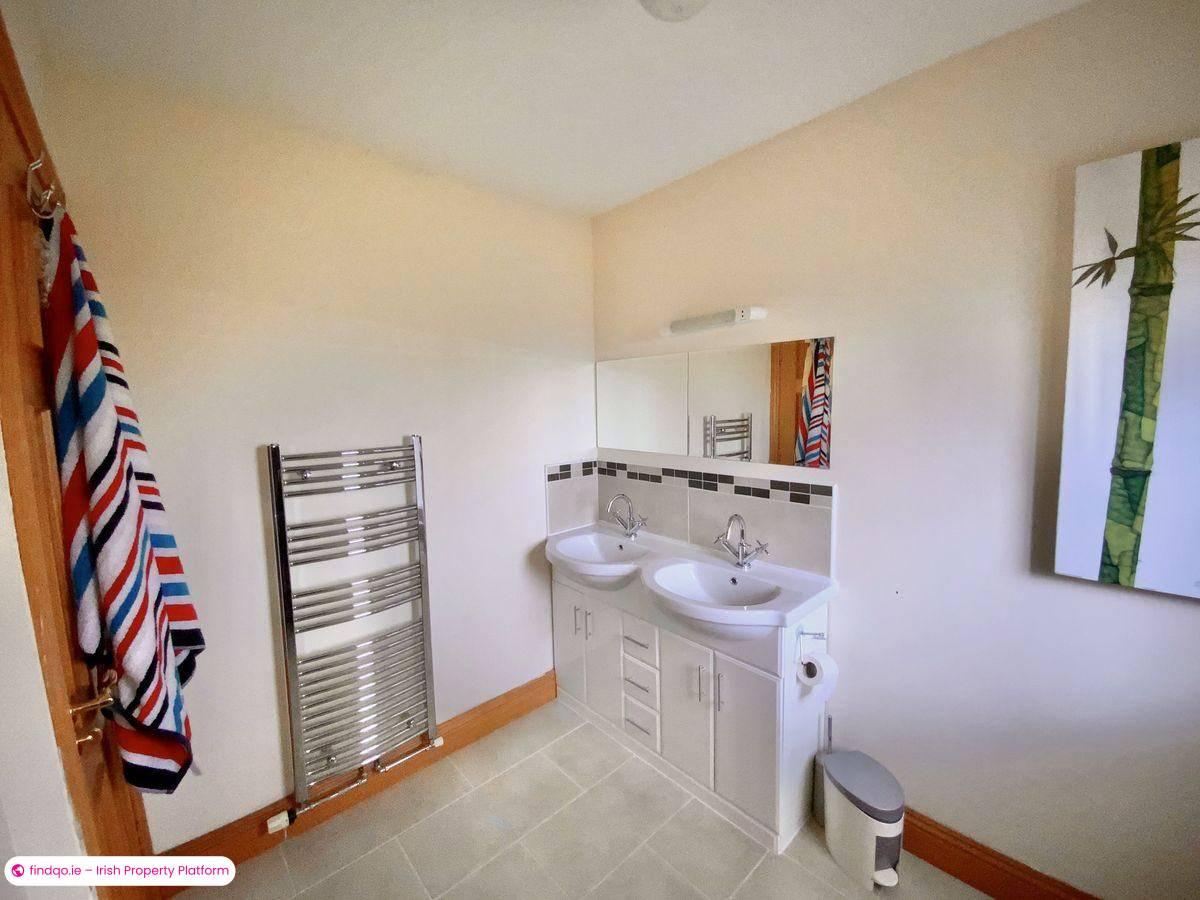 Detached house for Sale in Gorey, Wexford