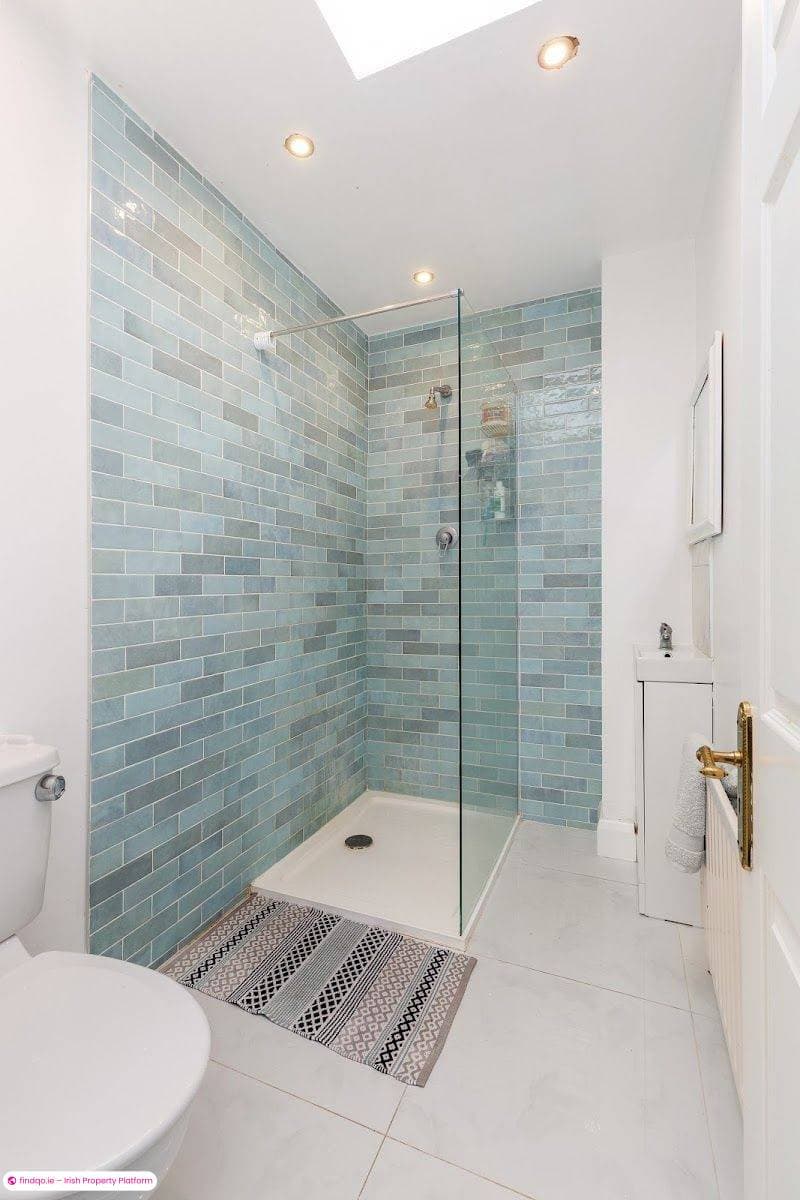 Terraced house for Sale in Sutton, Dublin (County)