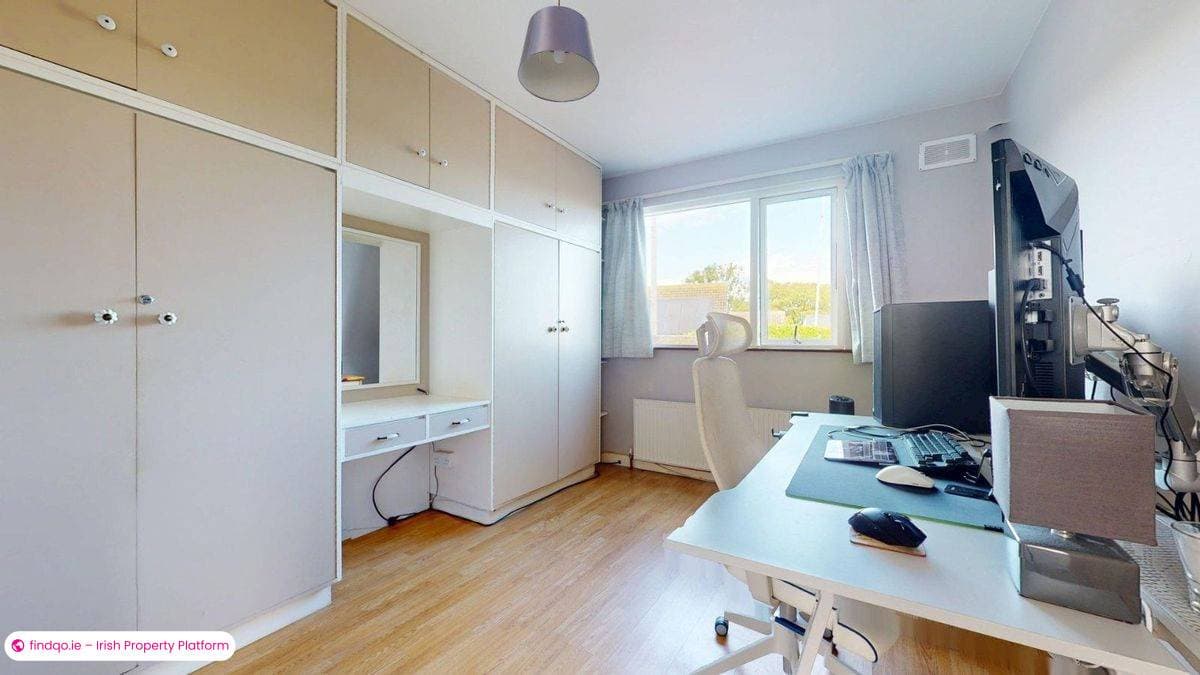 End of terrace house for Sale in Howth, Dublin 13