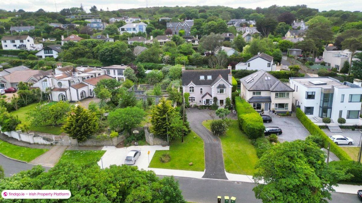 Detached house for Sale in Howth, Dublin (County)