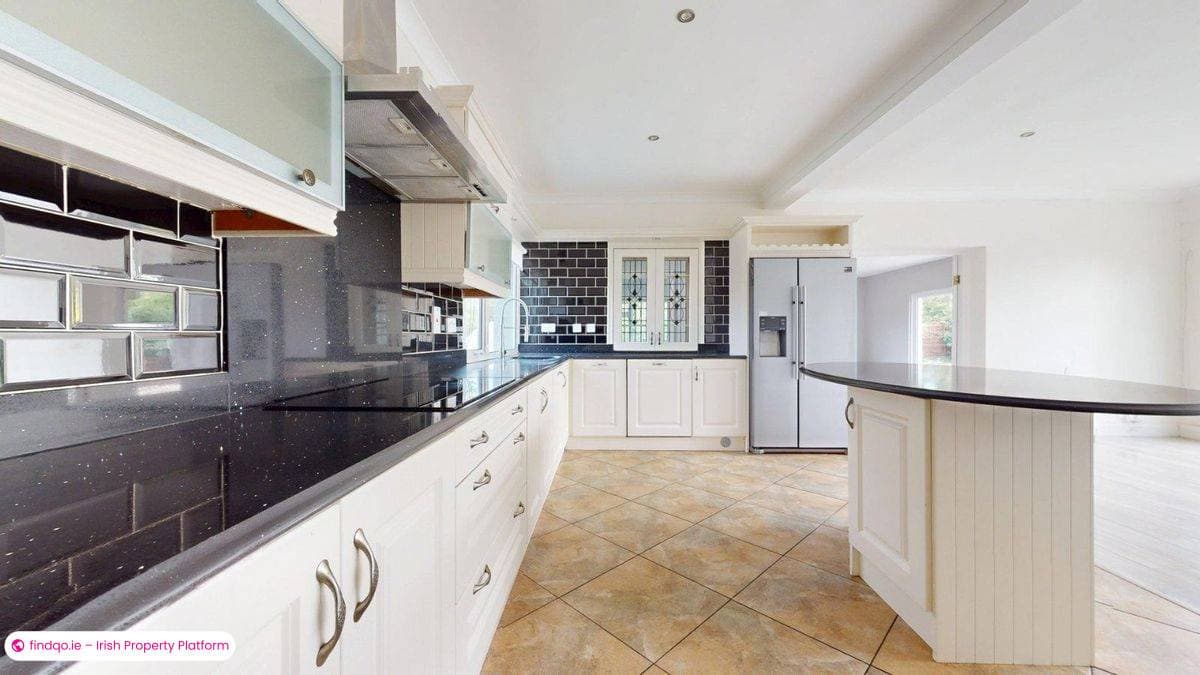 Detached house for Sale in Sutton, Dublin (County)