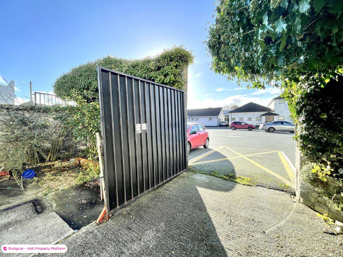 Semi-detached house for Sale in Tralee, Kerry