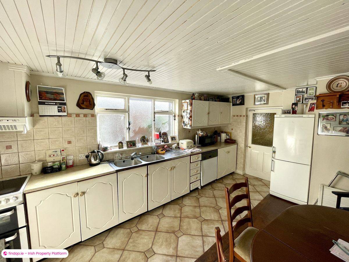 Semi-detached house for Sale in Tralee, Kerry